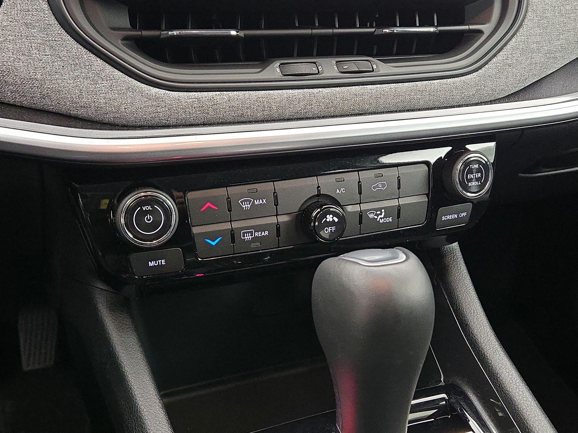 Thumbnail: 2022 Jeep Compass - 16