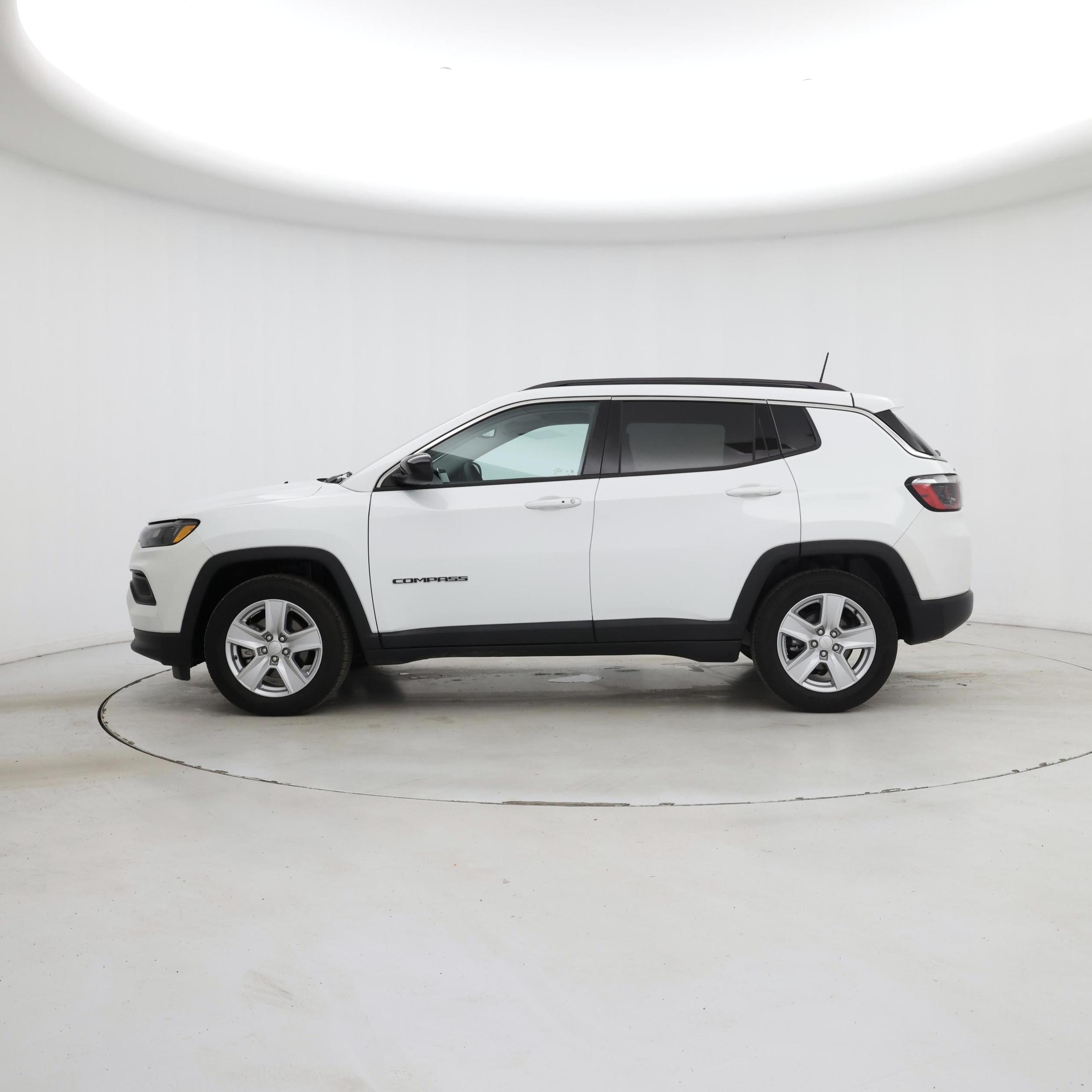 Thumbnail: 2022 Jeep Compass - 3