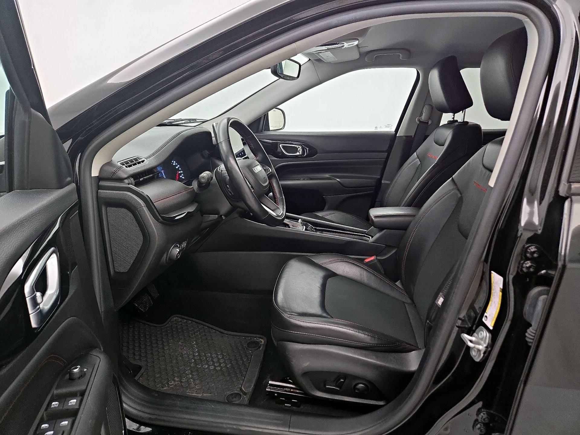 Thumbnail: 2022 Jeep Compass - 11