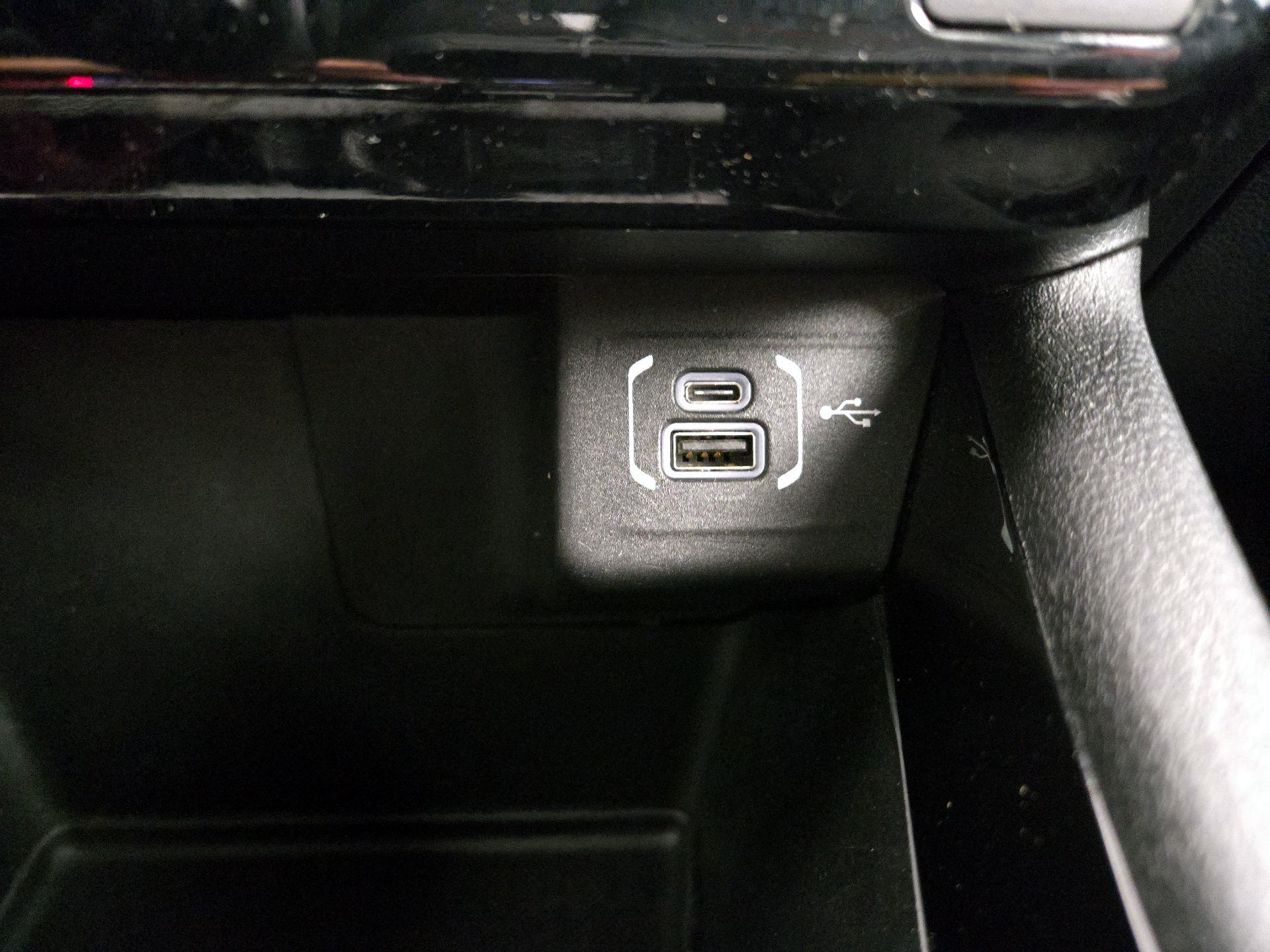 Thumbnail: 2022 Jeep Compass - 18