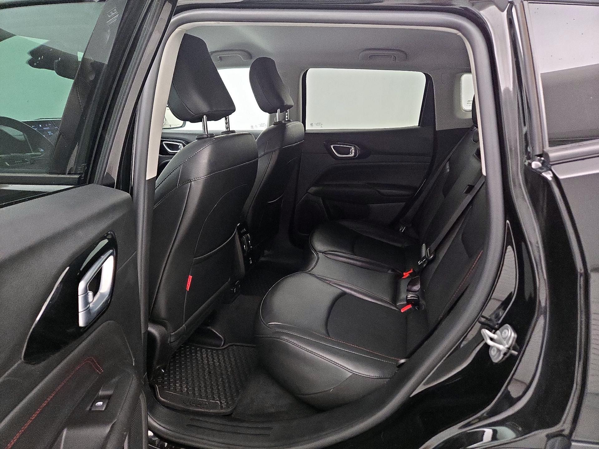 Thumbnail: 2022 Jeep Compass - 19