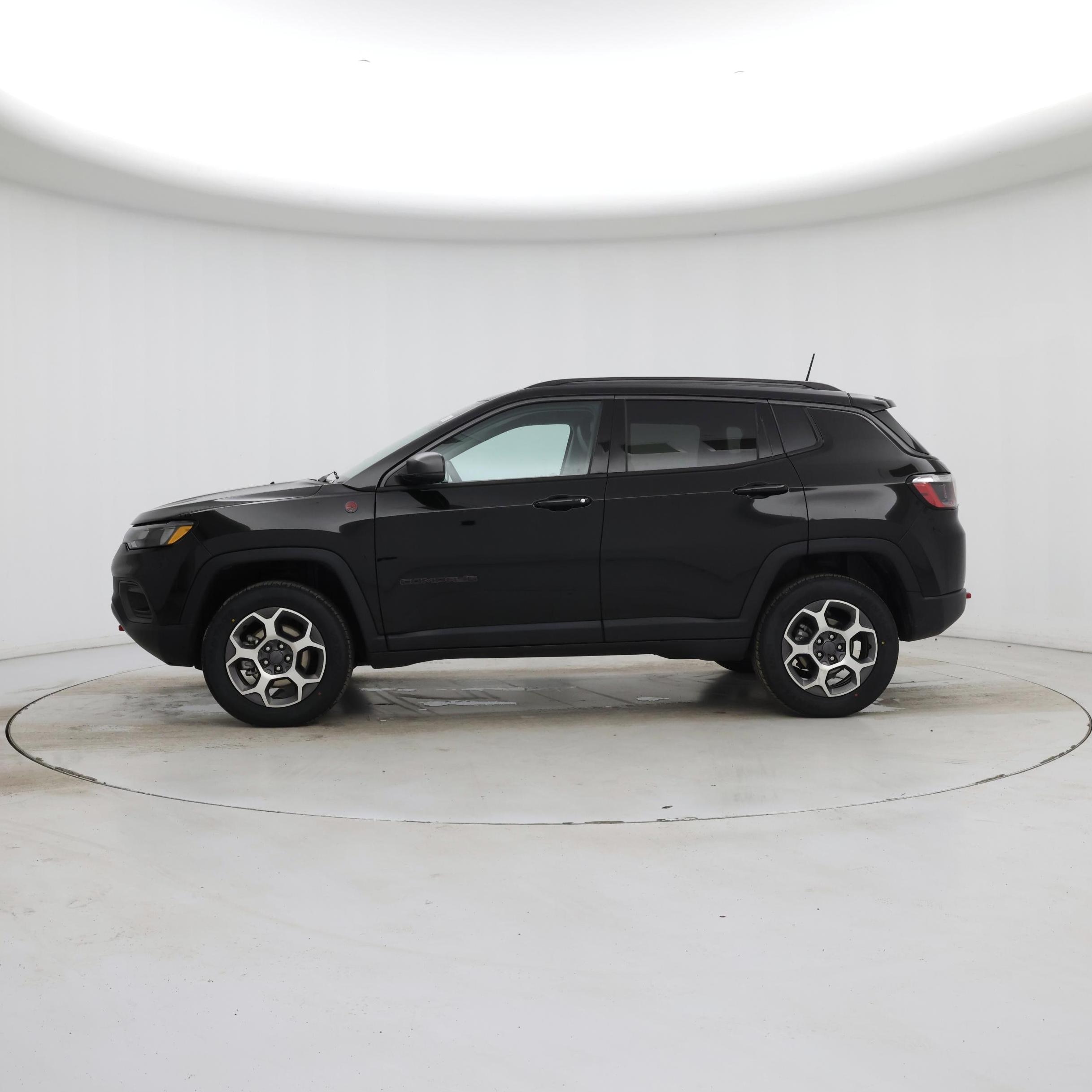 Thumbnail: 2022 Jeep Compass - 3