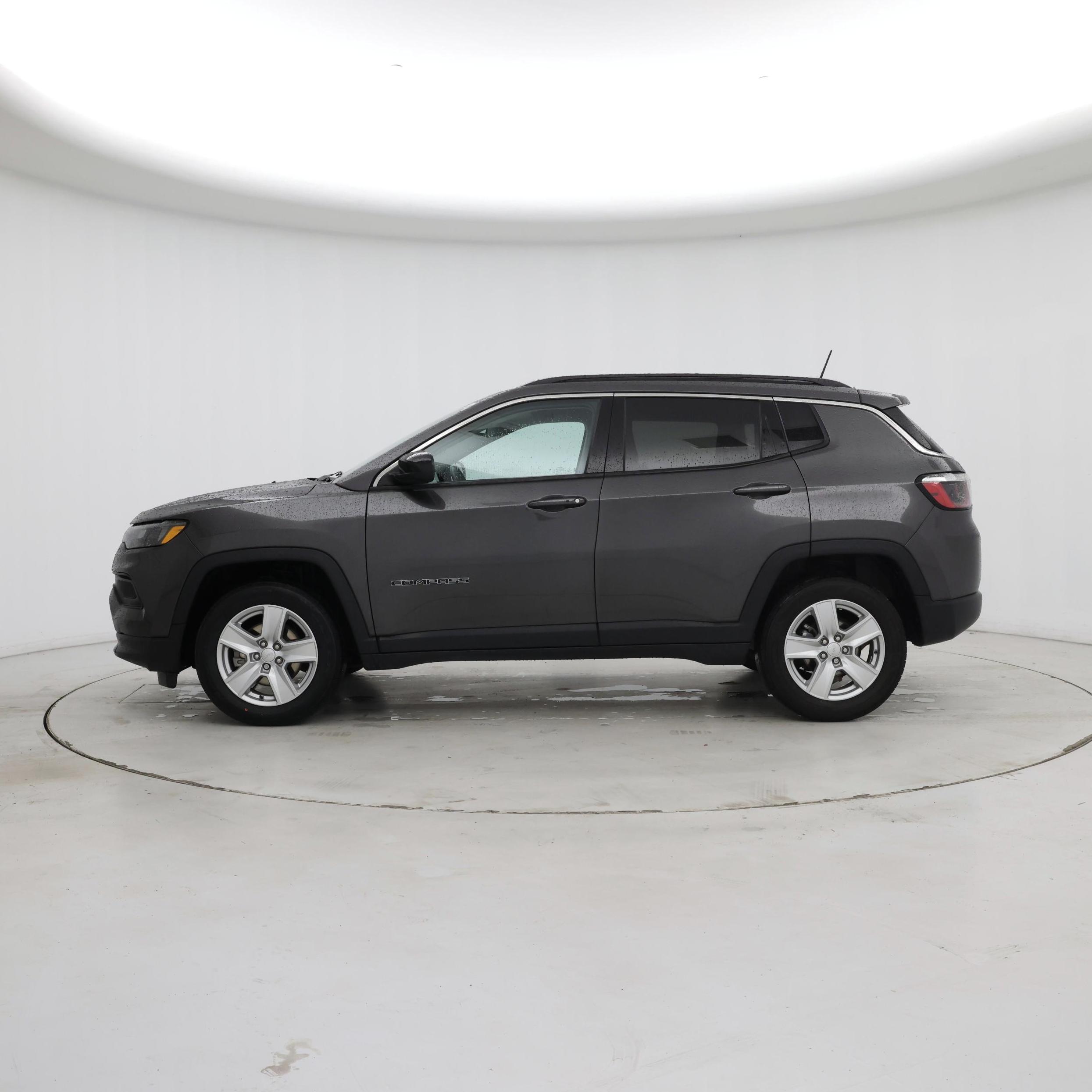 Thumbnail: 2022 Jeep Compass - 3