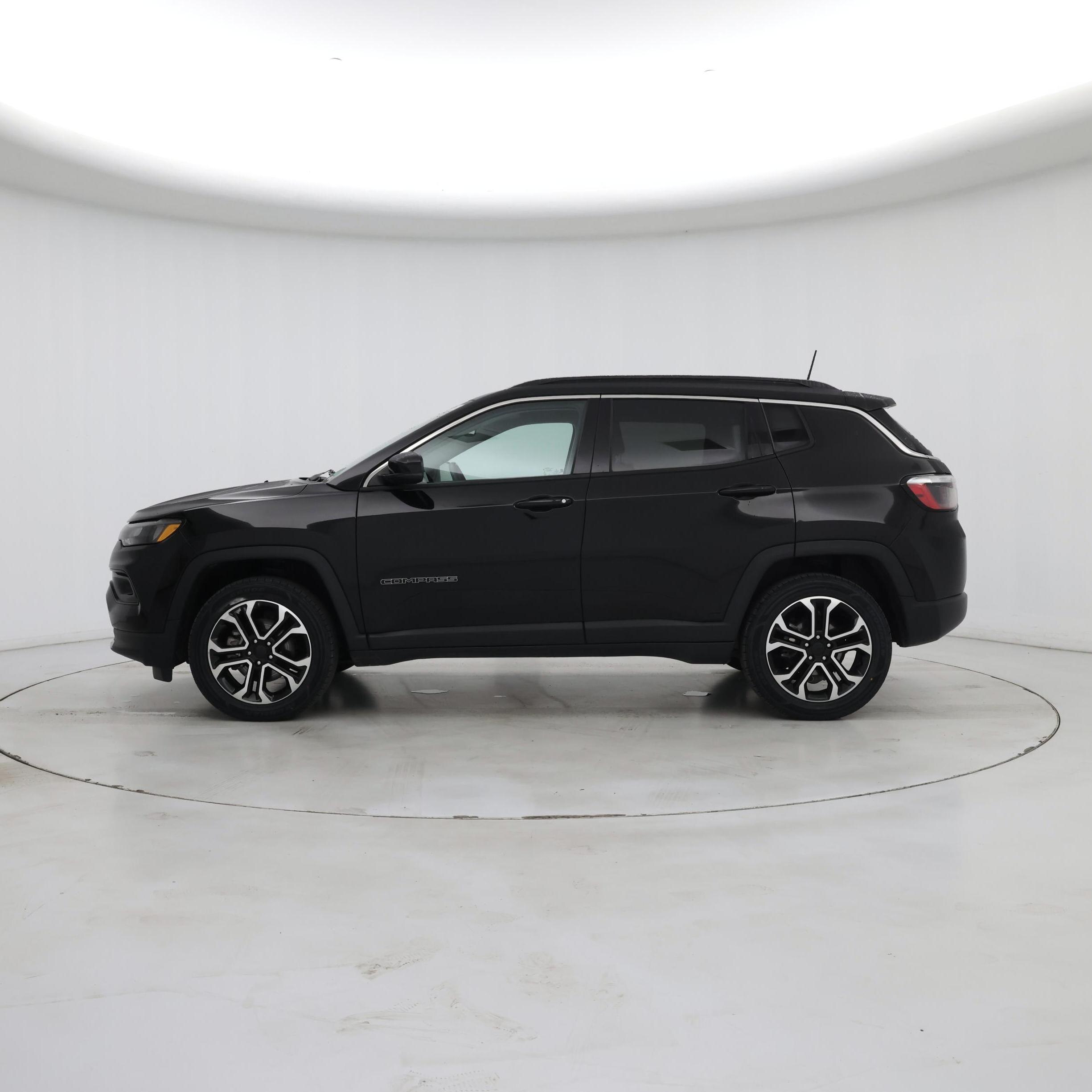 Thumbnail: 2022 Jeep Compass - 3