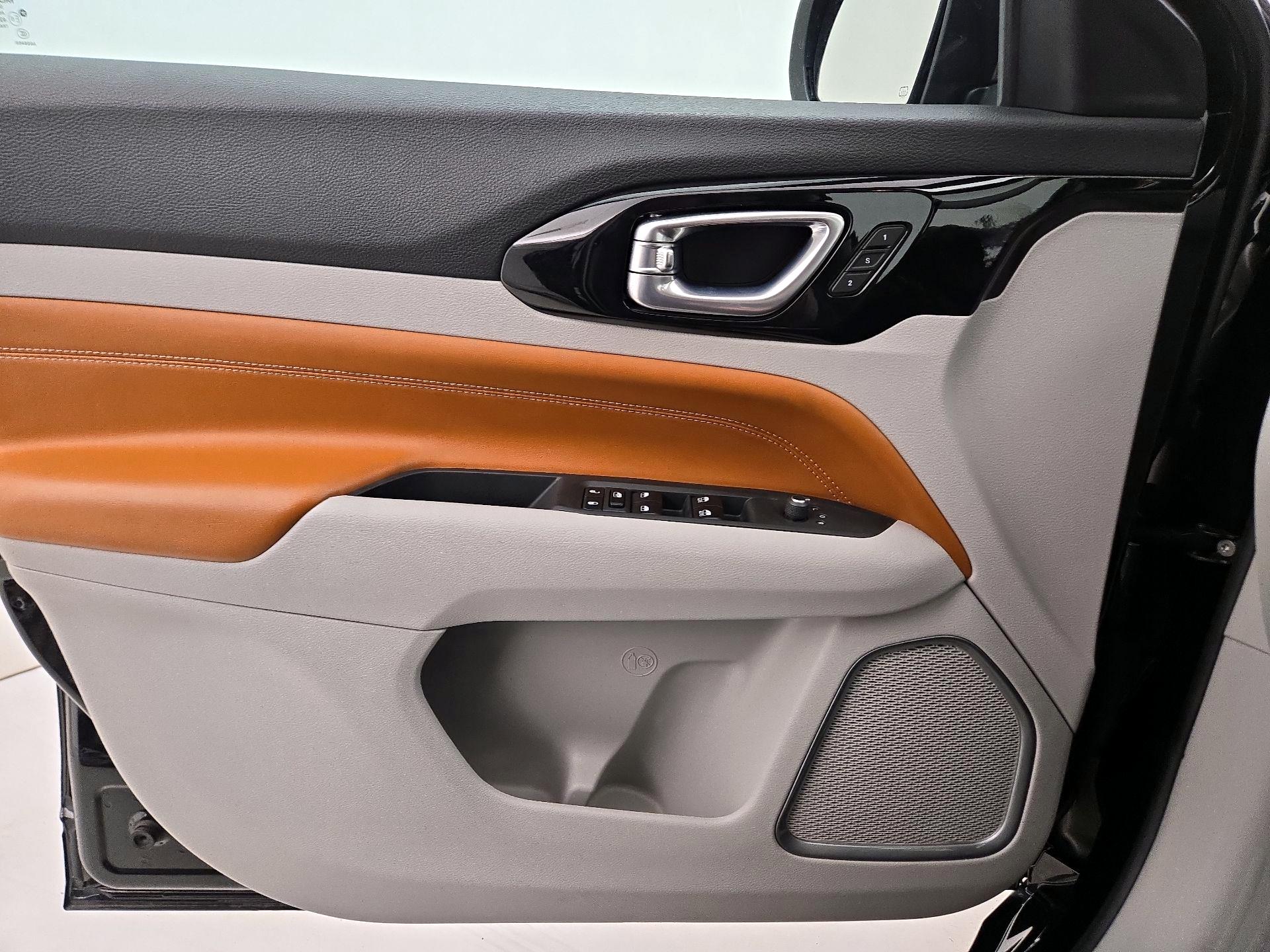 Thumbnail: 2022 Jeep Compass - 12