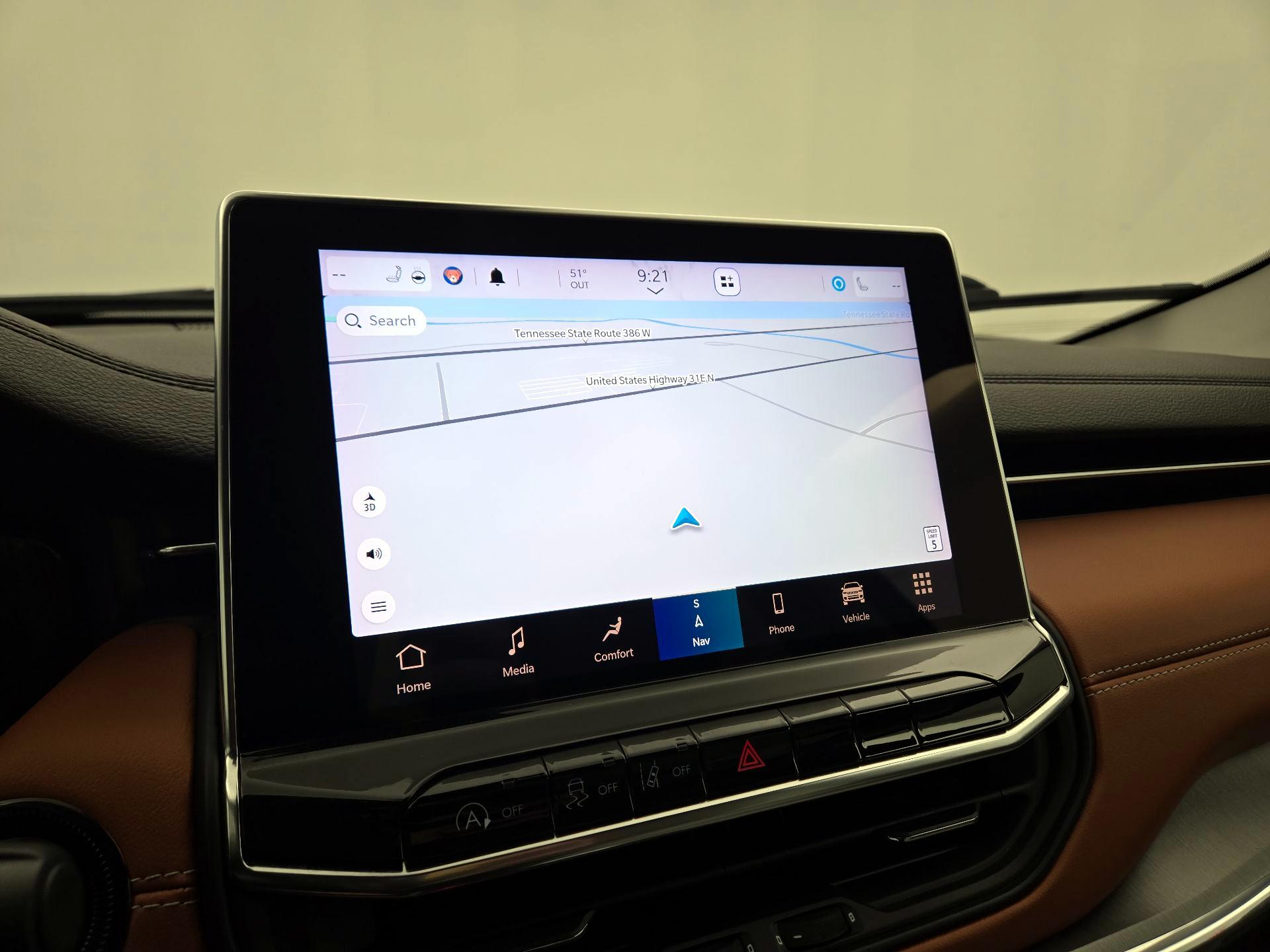 Thumbnail: 2022 Jeep Compass - 14