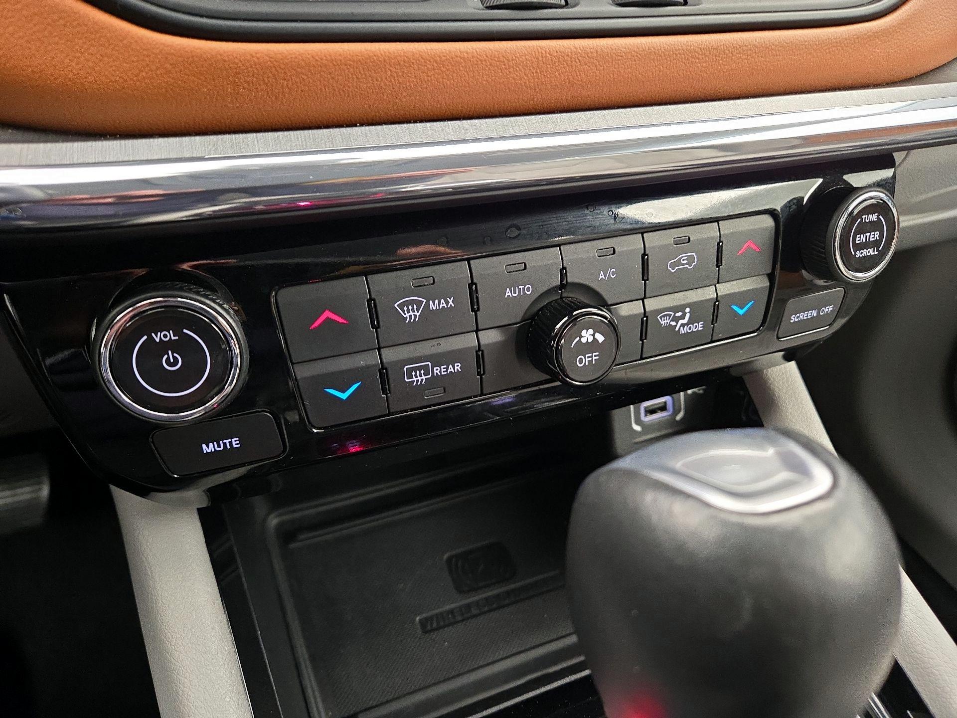 Thumbnail: 2022 Jeep Compass - 17