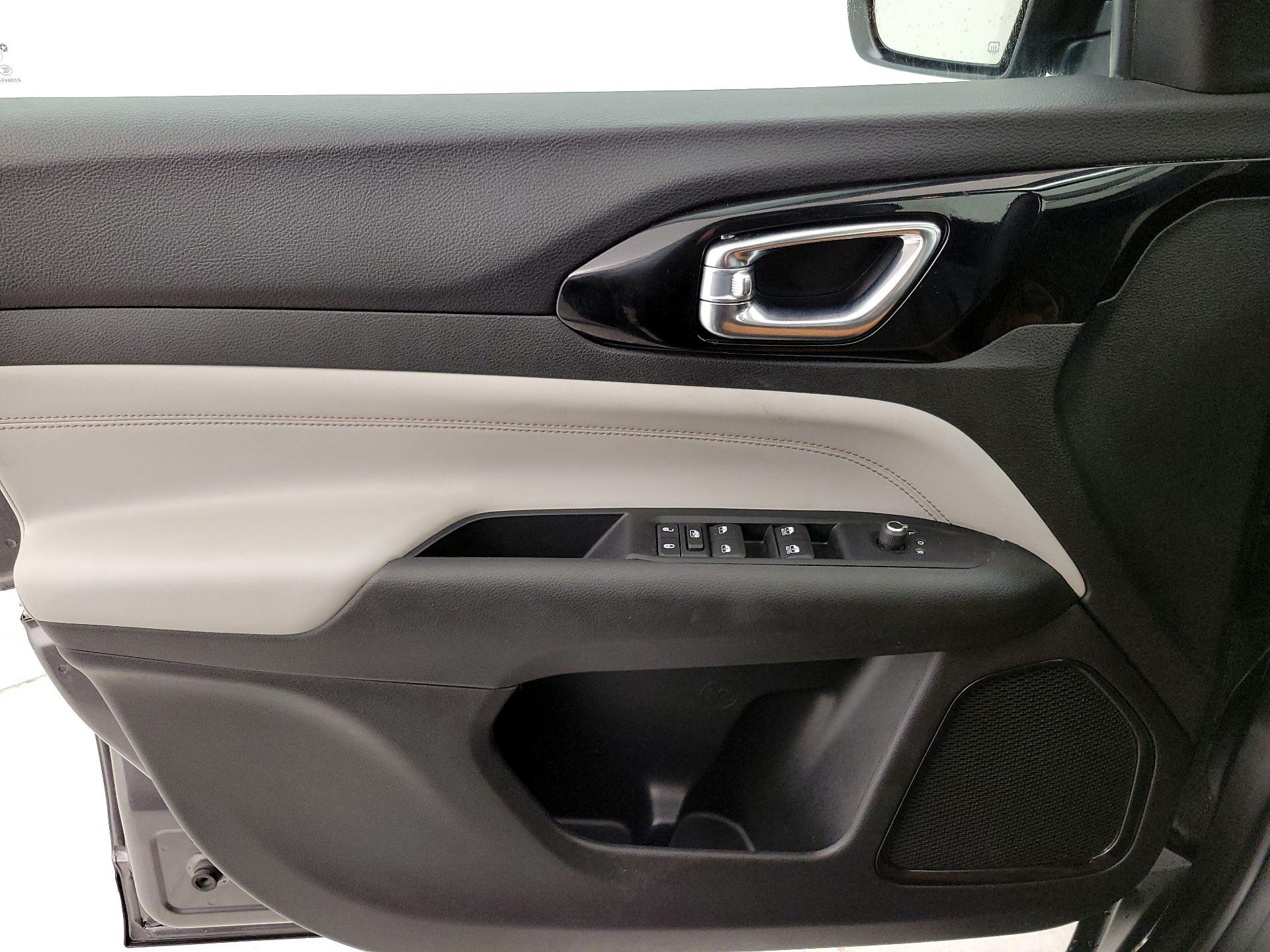 Thumbnail: 2022 Jeep Compass - 12