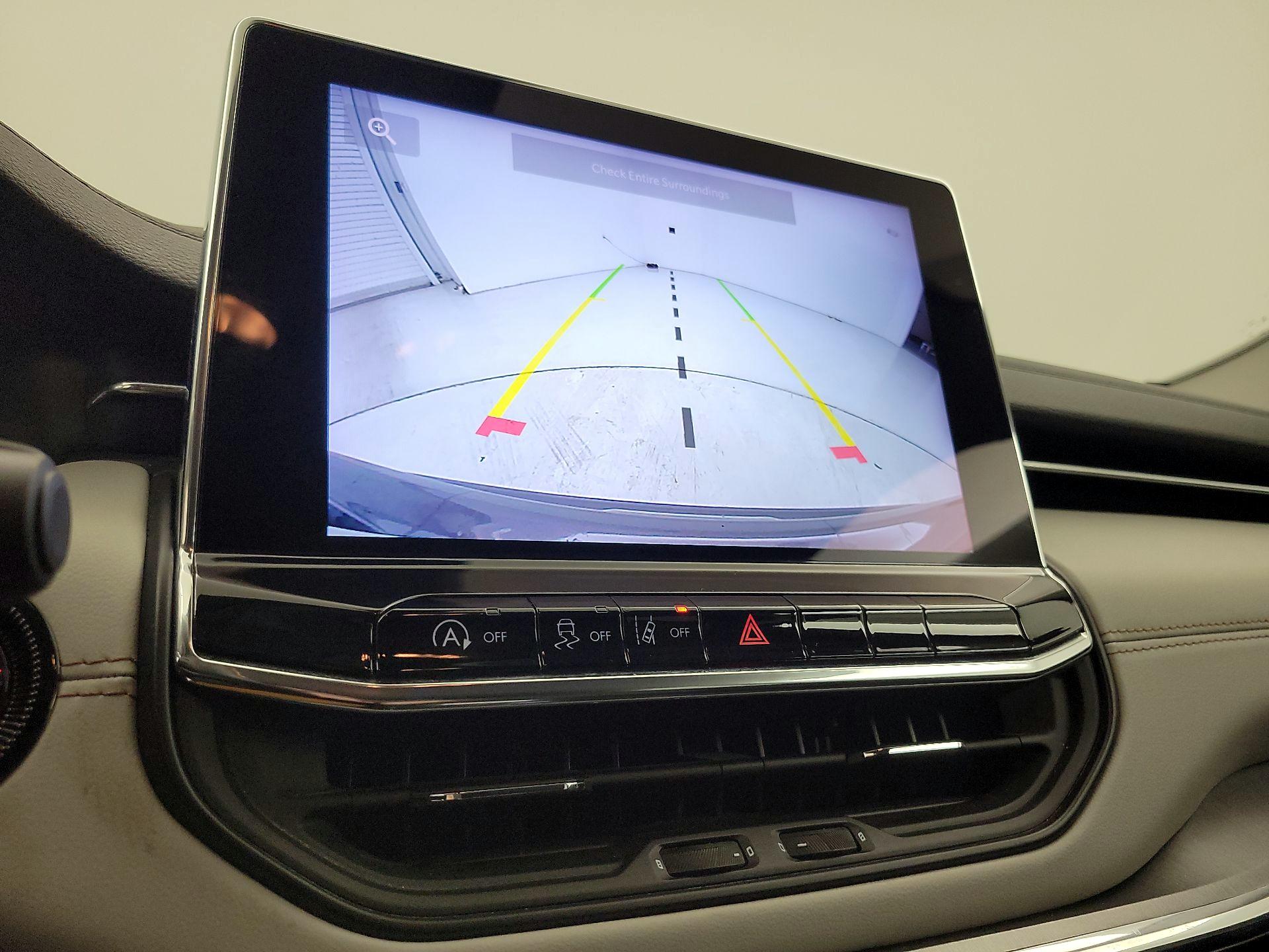 Thumbnail: 2022 Jeep Compass - 14