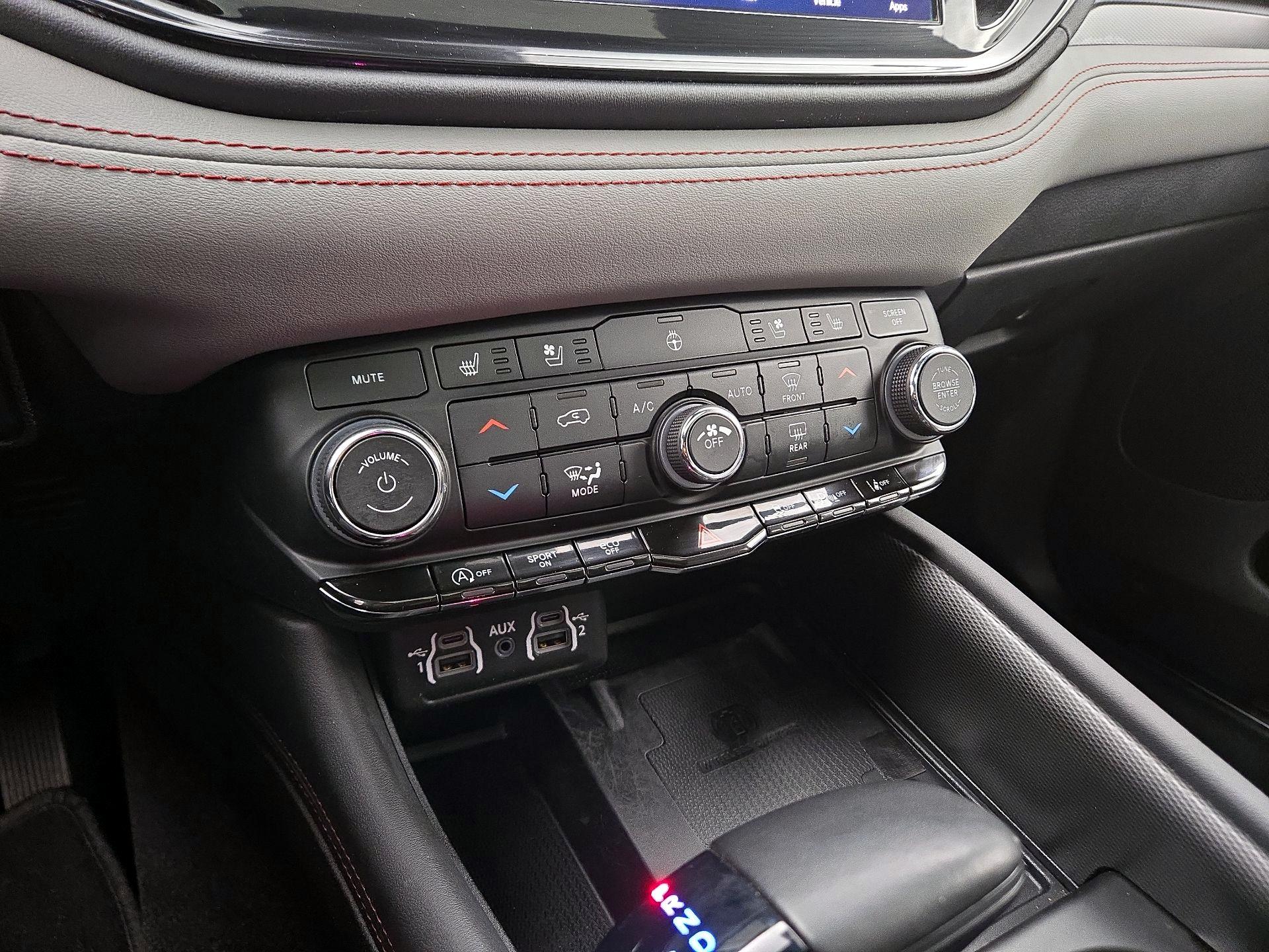 Thumbnail: 2023 Dodge Durango - 16