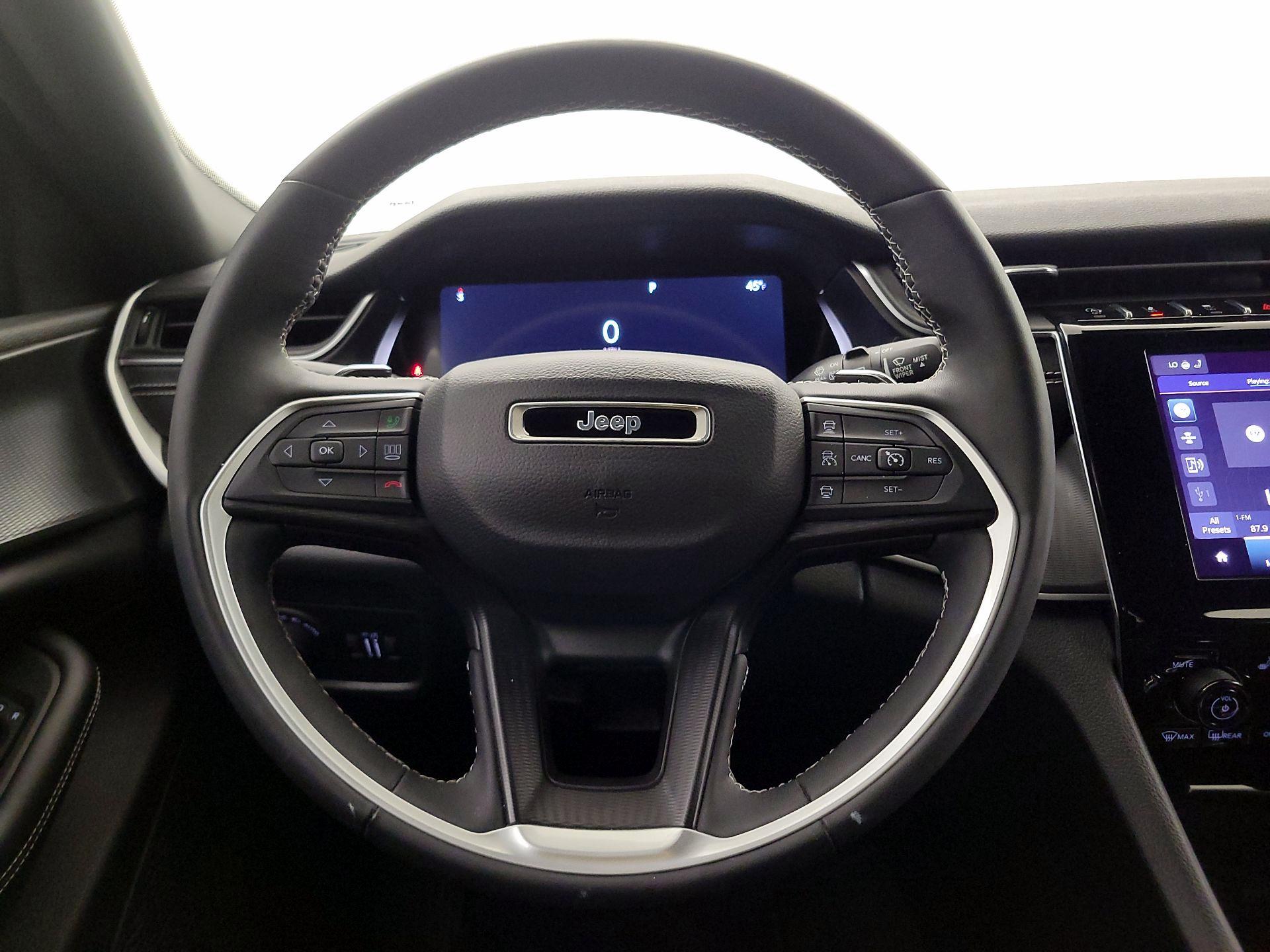 Thumbnail: 2023 Jeep Grand Cherokee L - 10