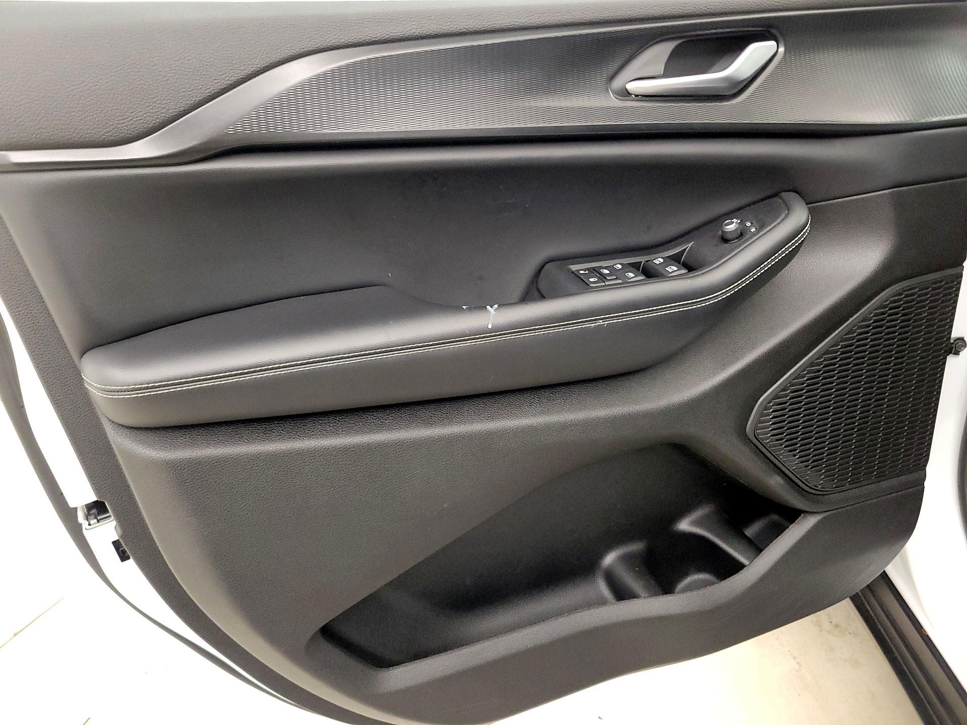 Thumbnail: 2023 Jeep Grand Cherokee L - 12