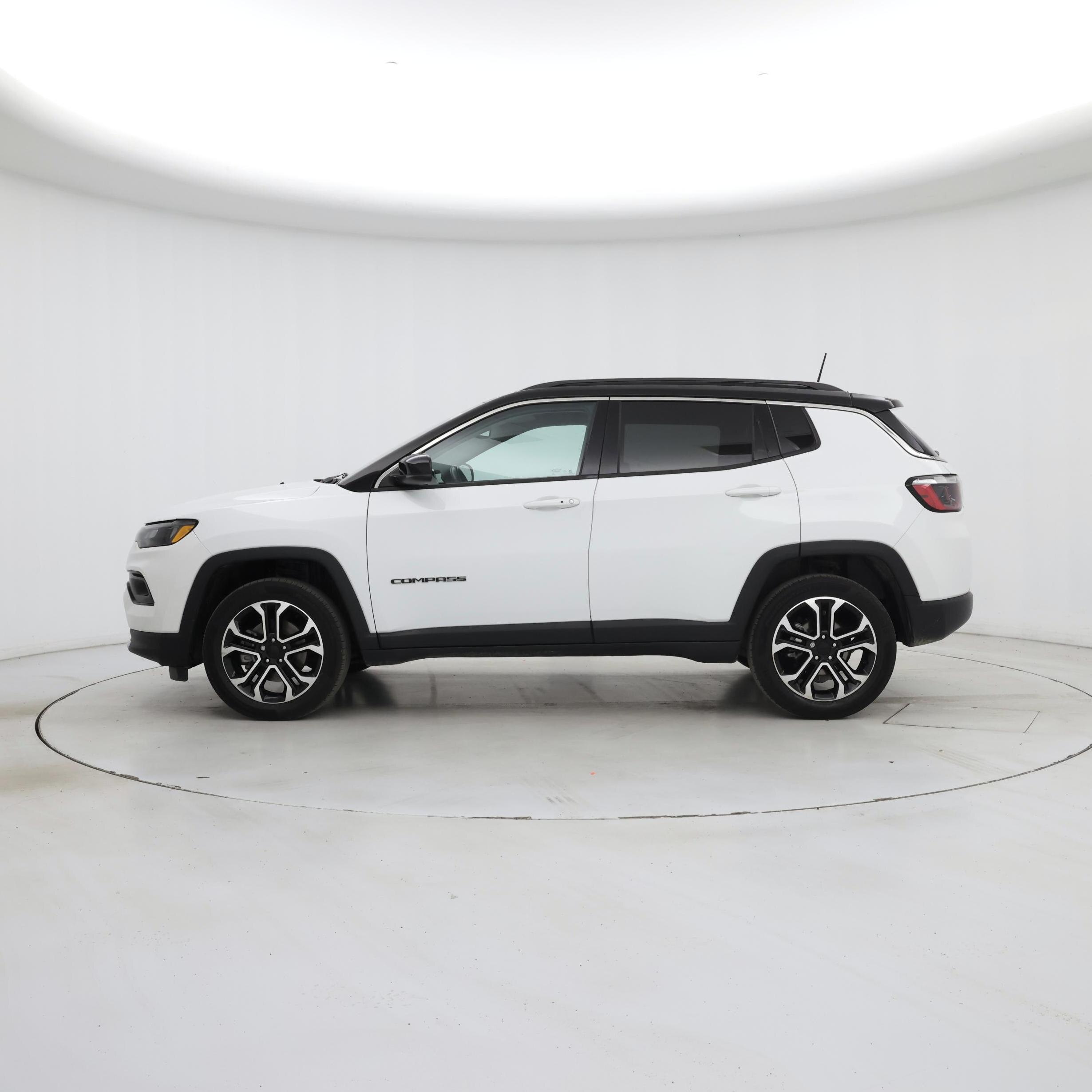 Thumbnail: 2022 Jeep Compass - 3