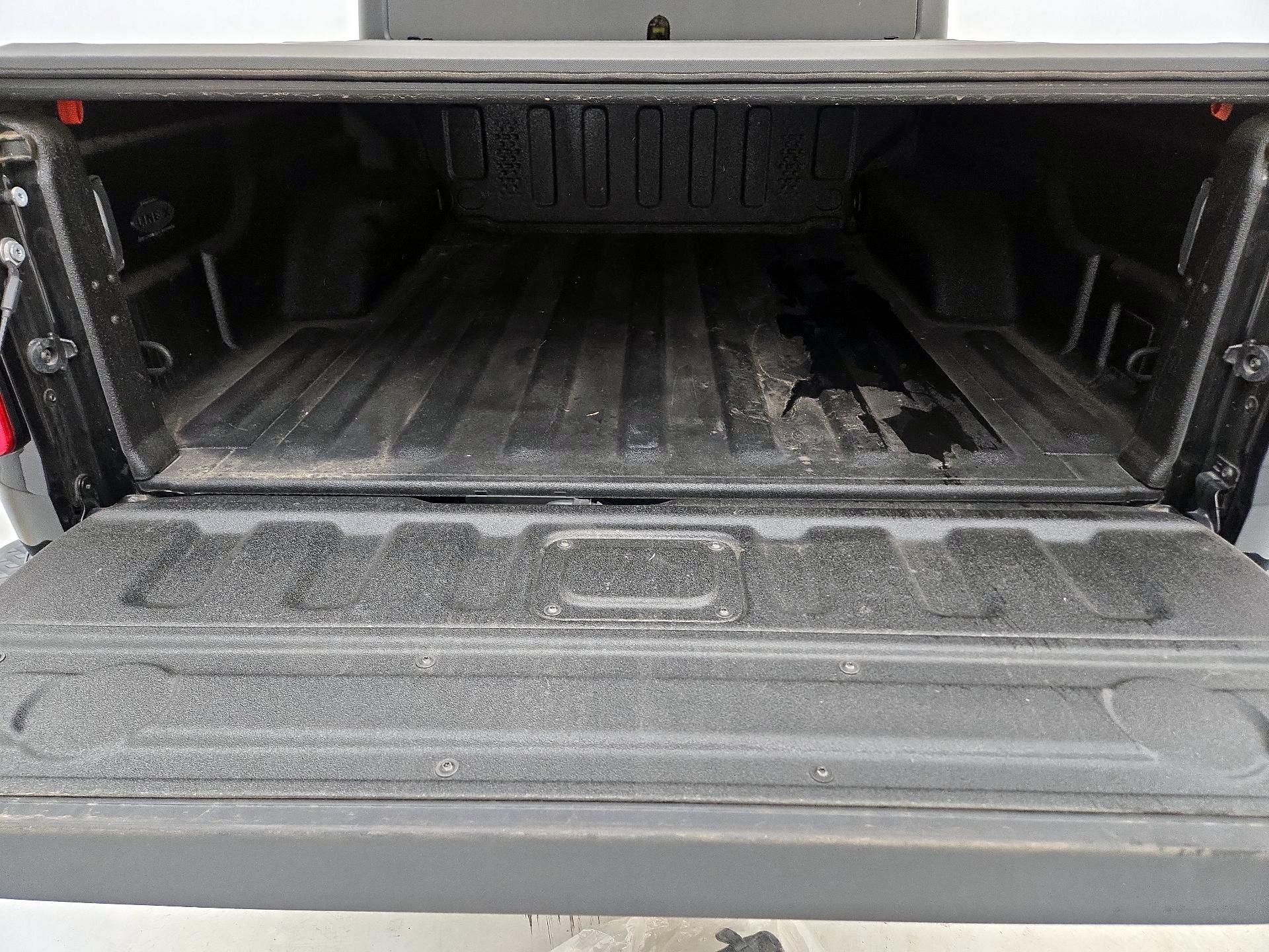 Thumbnail: 2022 Jeep Gladiator - 20