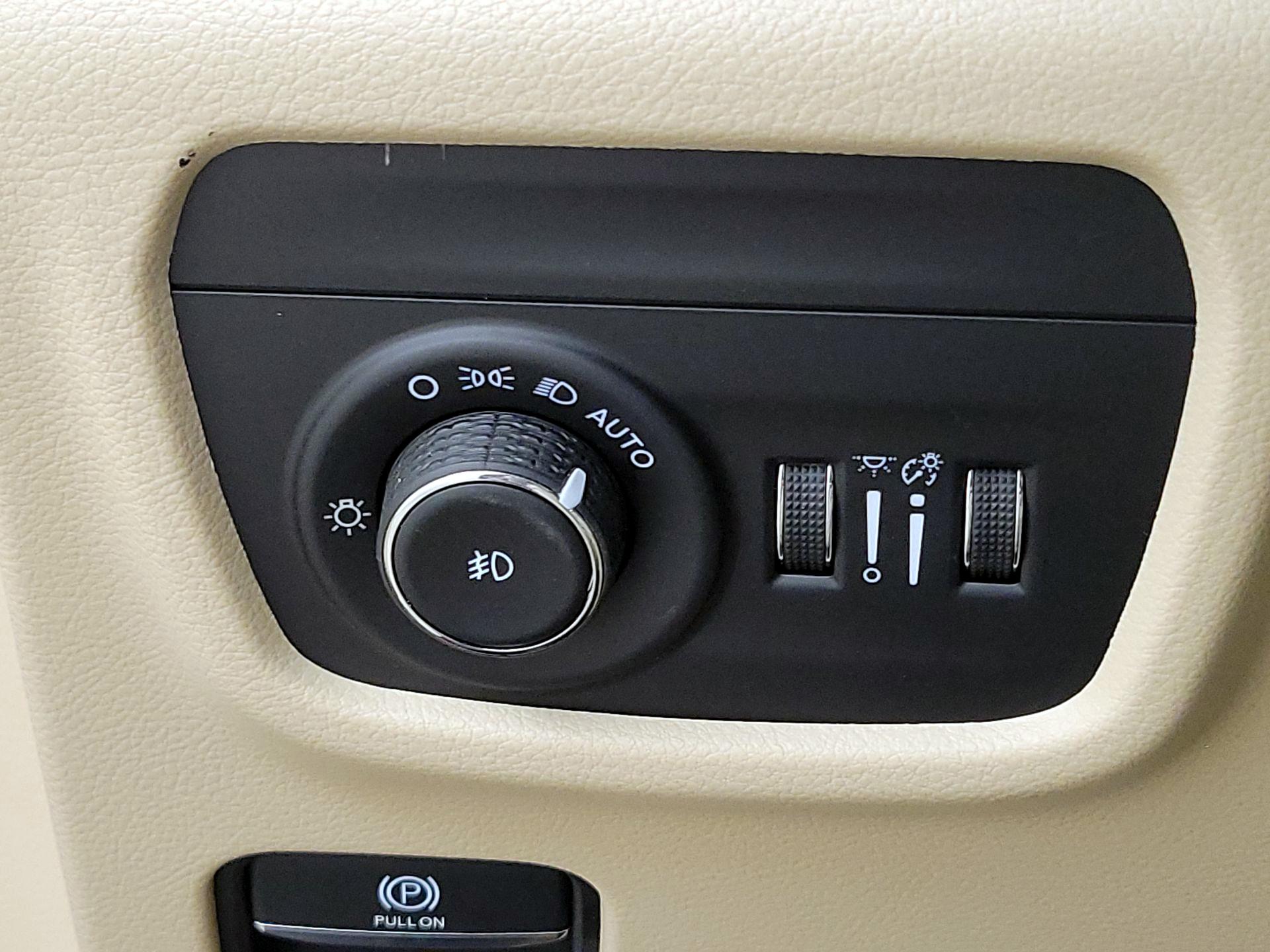 Thumbnail: 2023 Jeep Grand Cherokee - 13