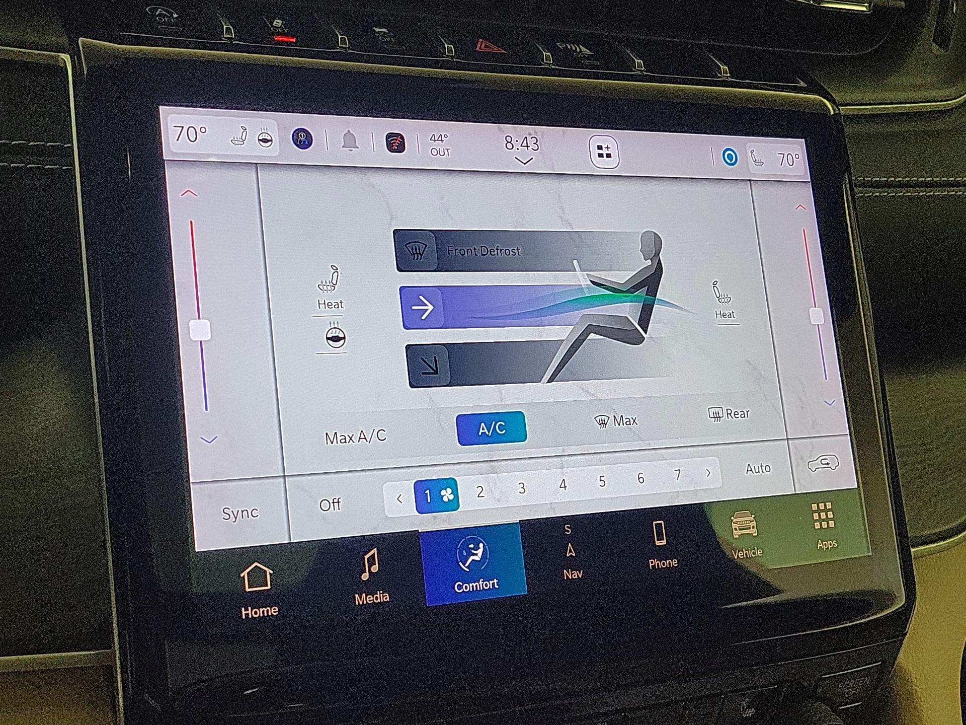 Thumbnail: 2023 Jeep Grand Cherokee - 17