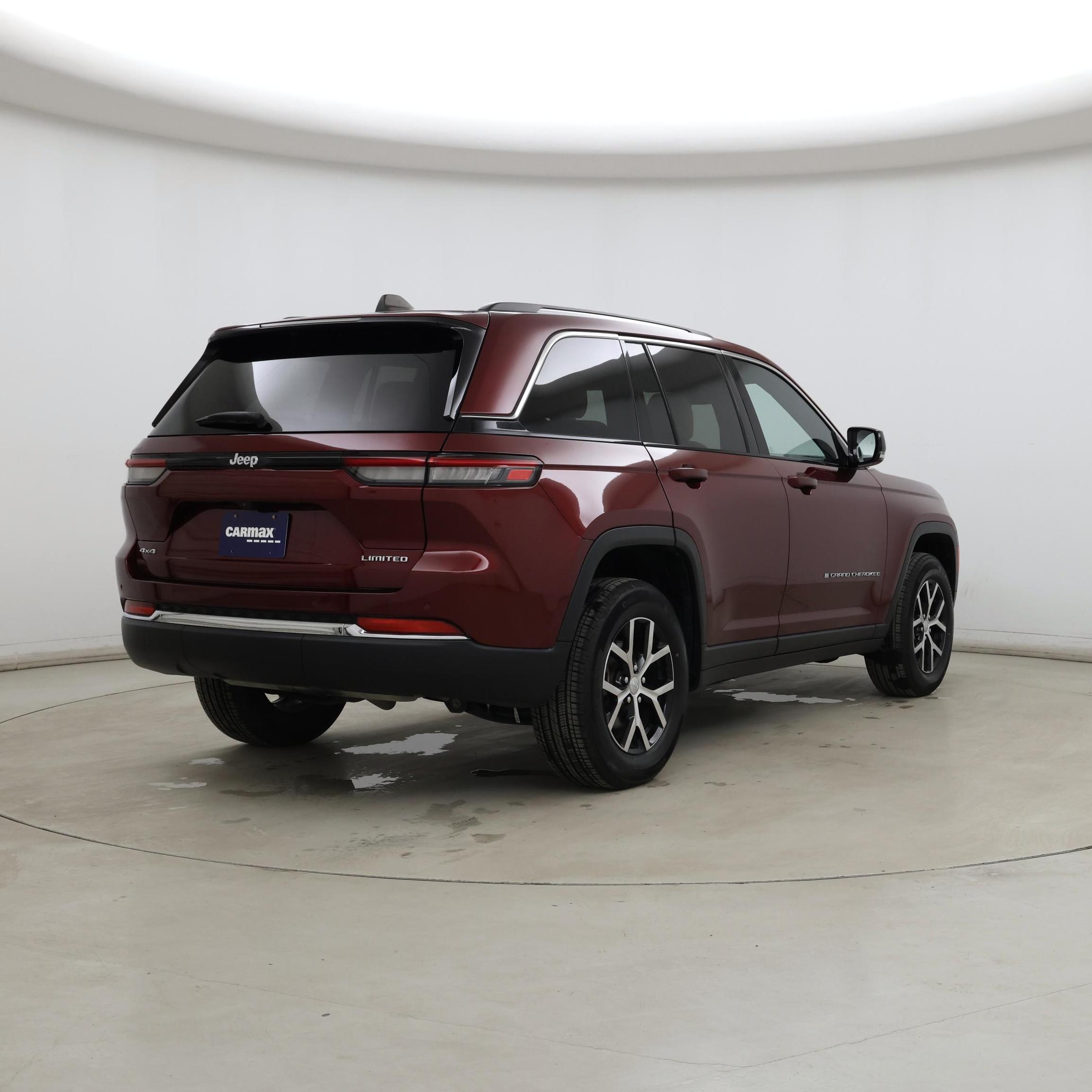 Thumbnail: 2023 Jeep Grand Cherokee - 8