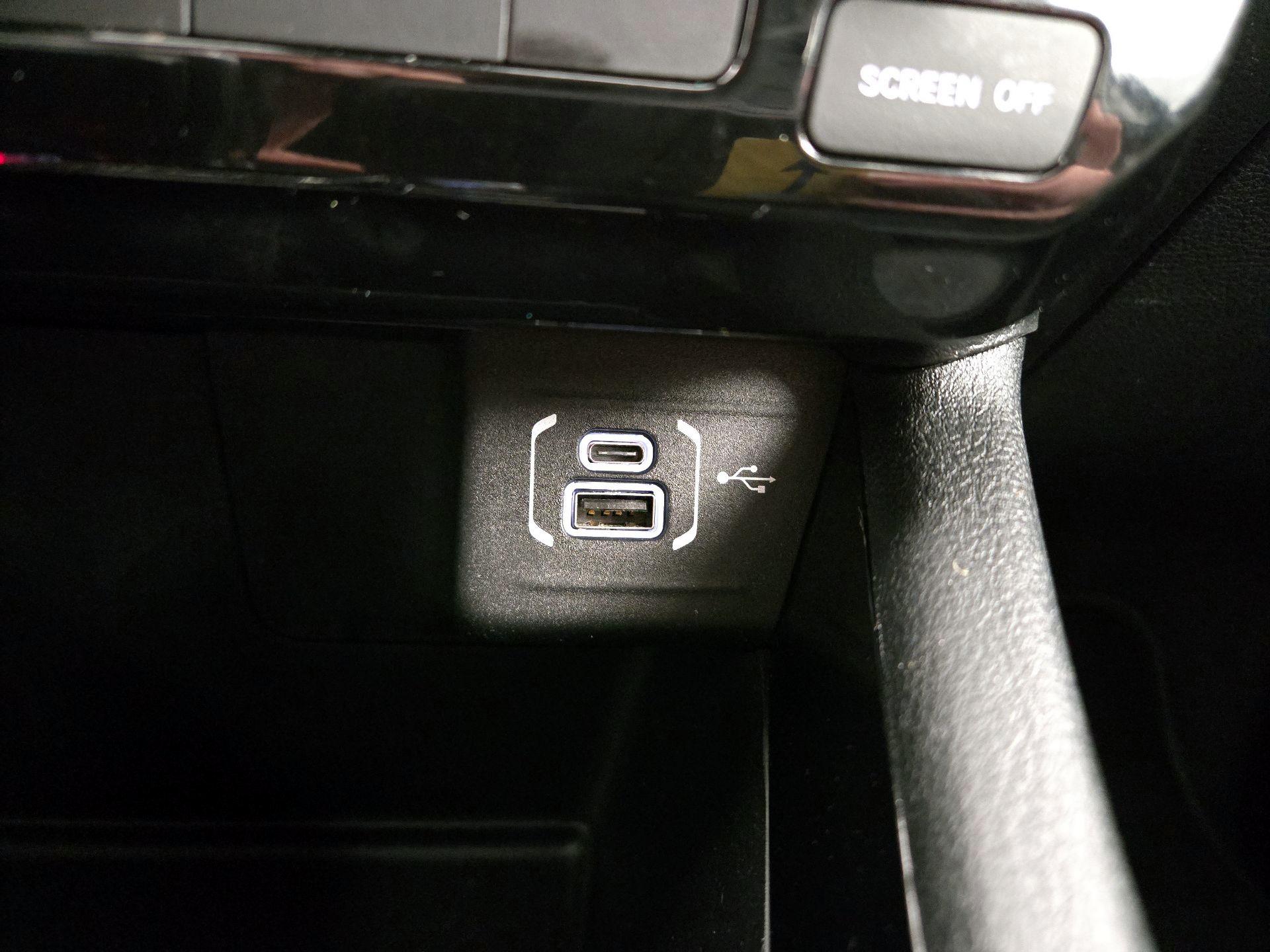 Thumbnail: 2022 Jeep Compass - 18