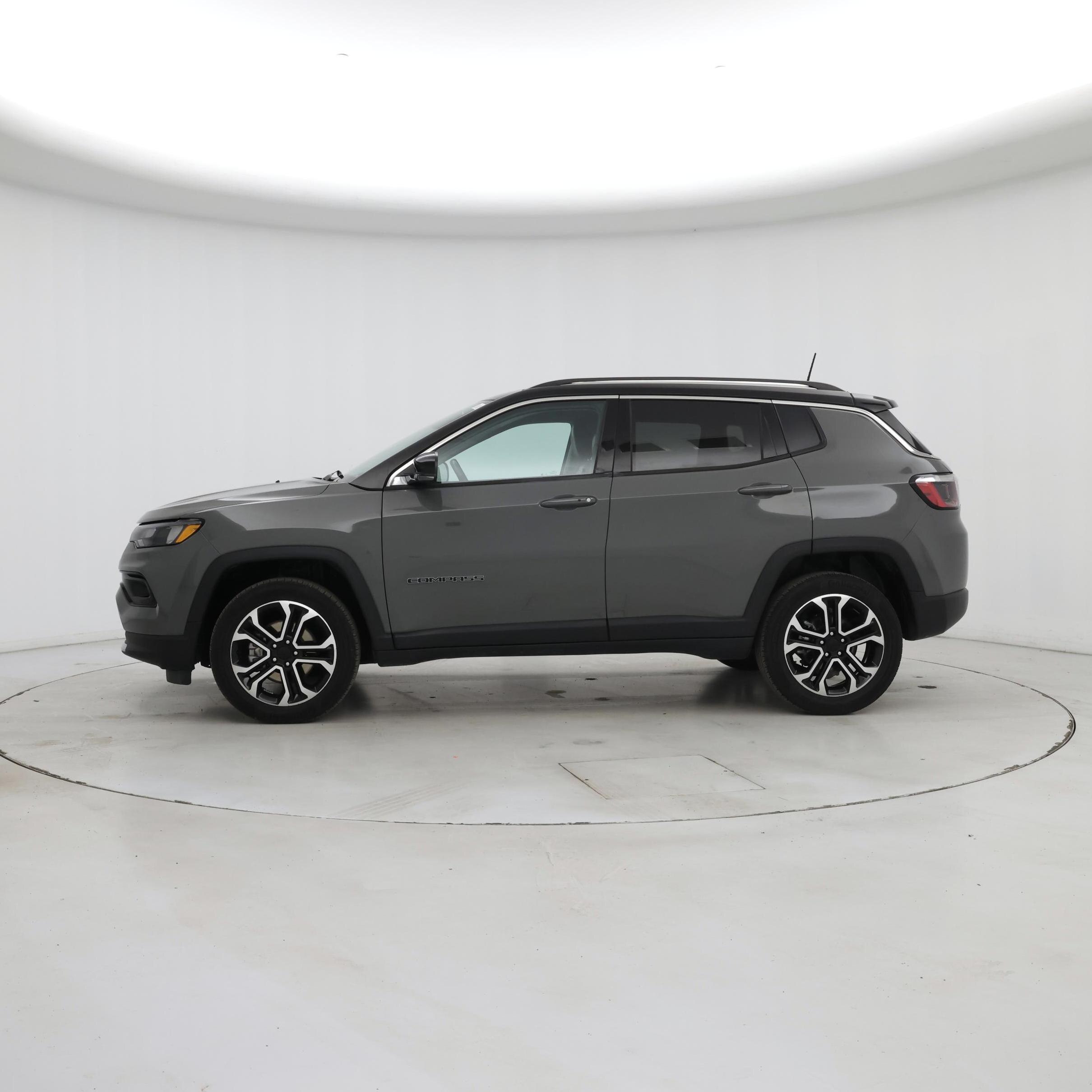 Thumbnail: 2022 Jeep Compass - 3