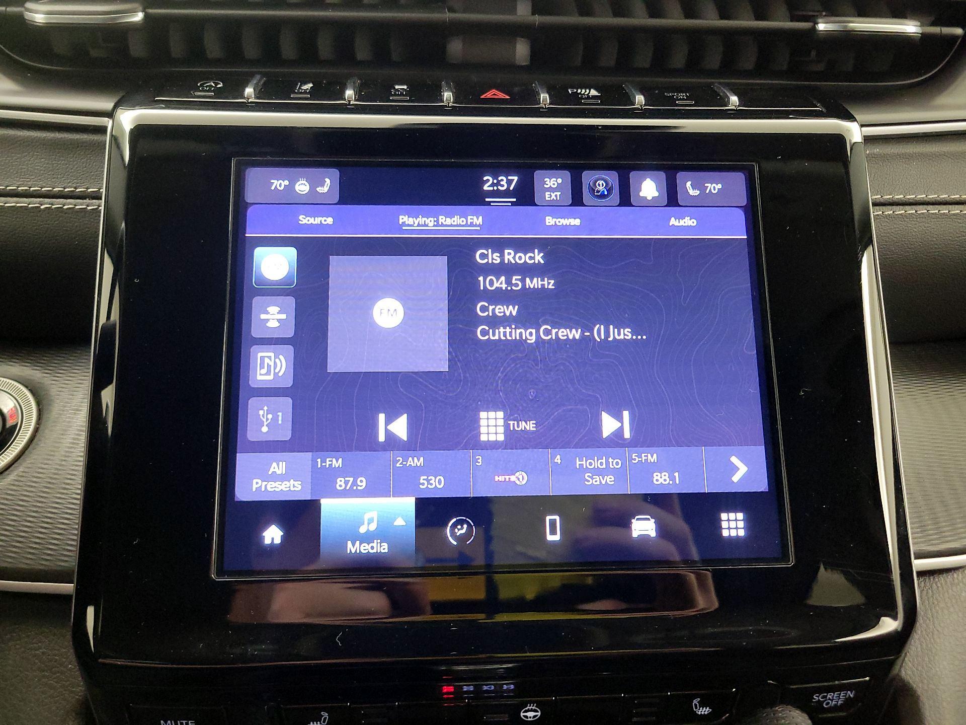 Thumbnail: 2023 Jeep Grand Cherokee - 15