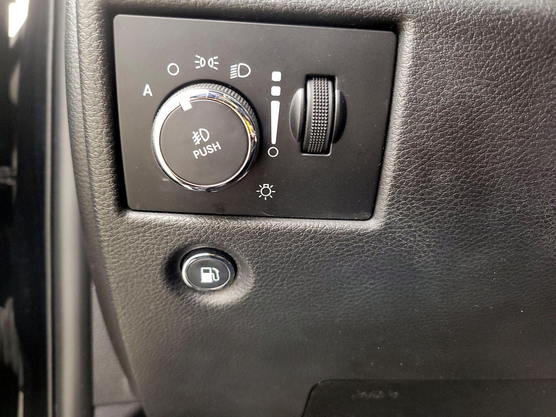 Thumbnail: 2021 Jeep Grand Cherokee - 13