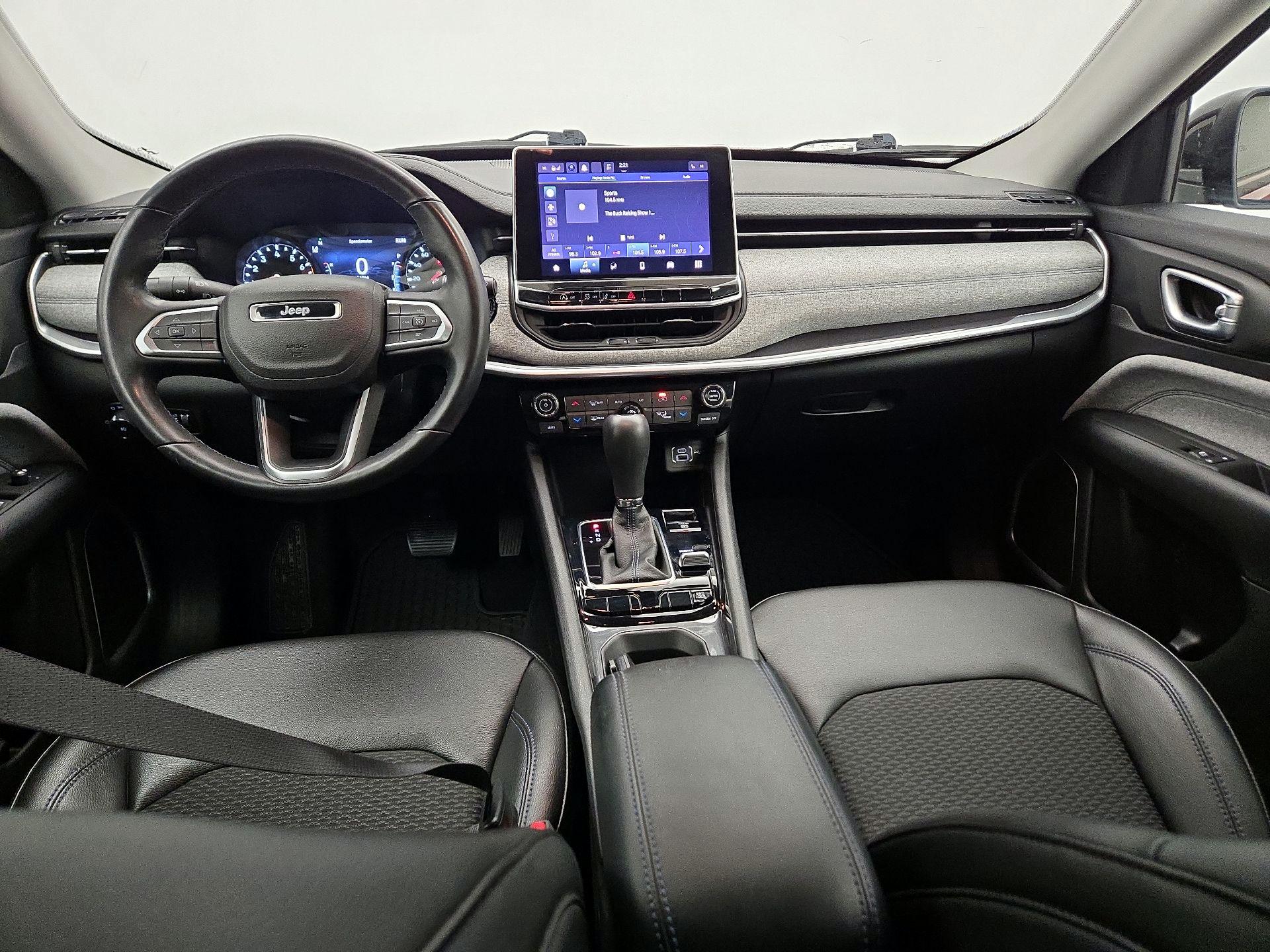 Thumbnail: 2022 Jeep Compass - 9