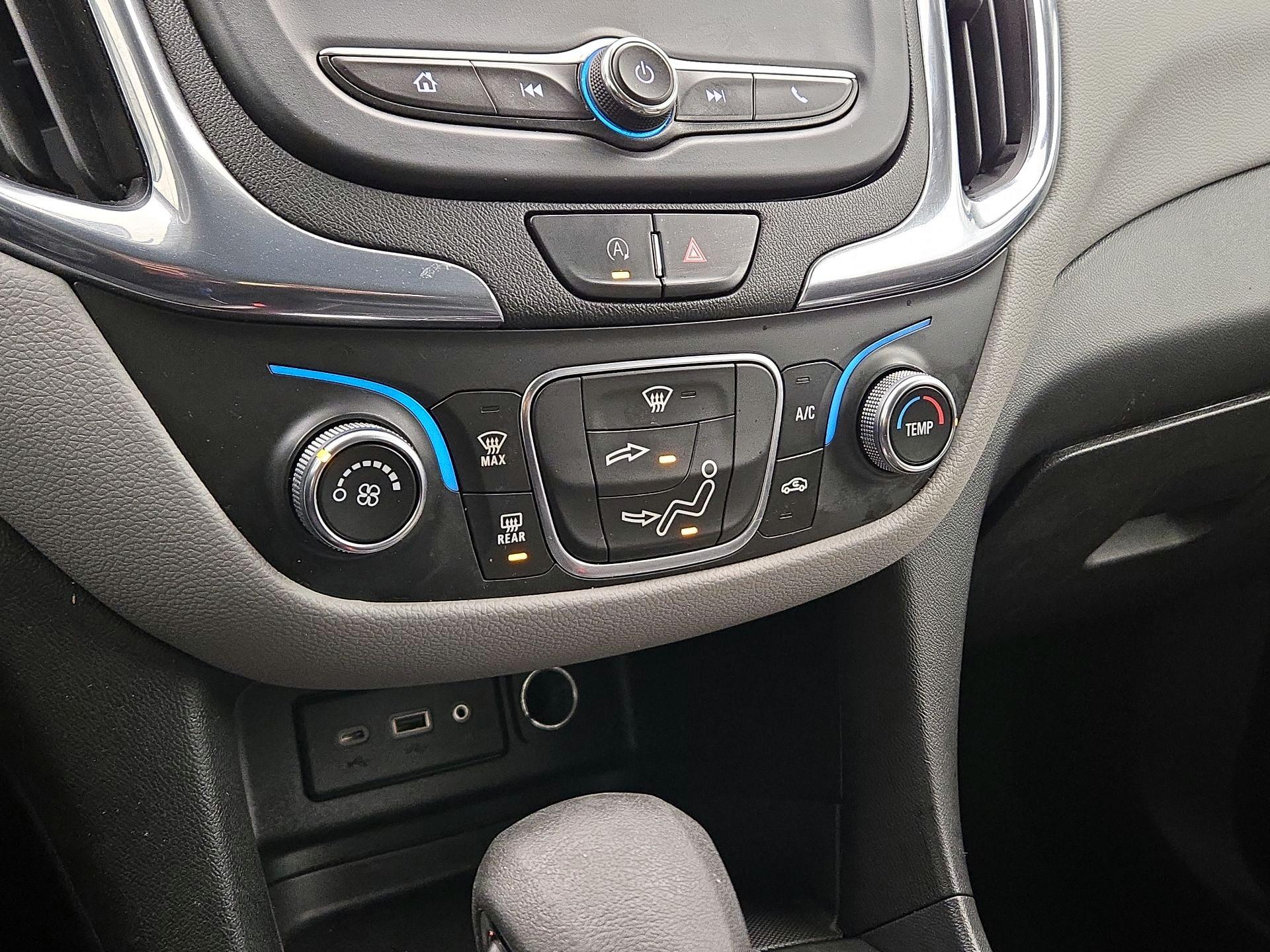 Thumbnail: 2022 Chevrolet Equinox - 16