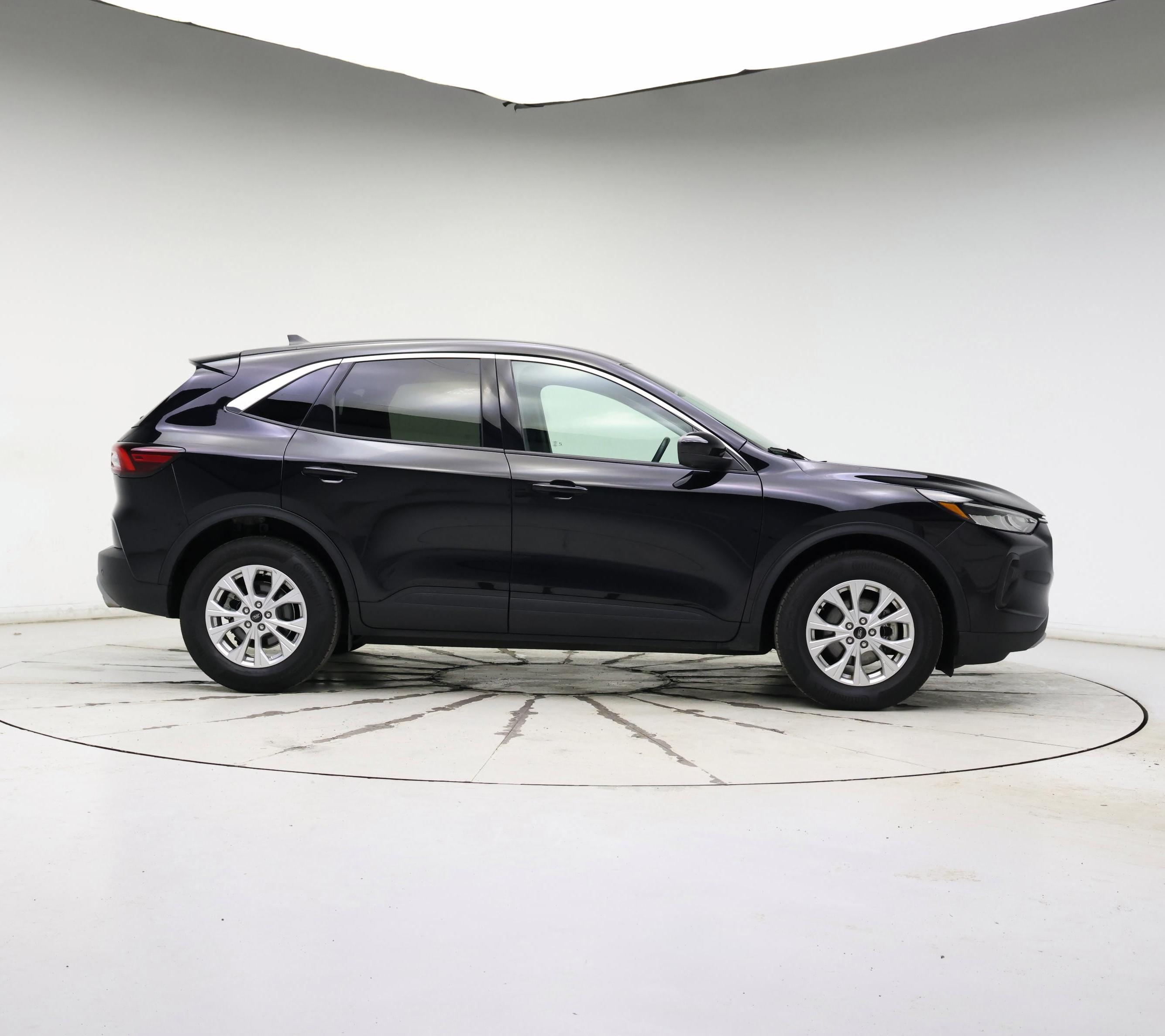 Thumbnail: 2023 Ford Escape - 7