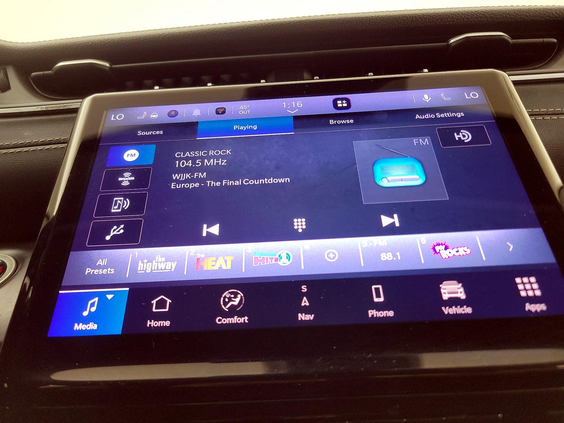 Thumbnail: 2023 Jeep Grand Cherokee - 16