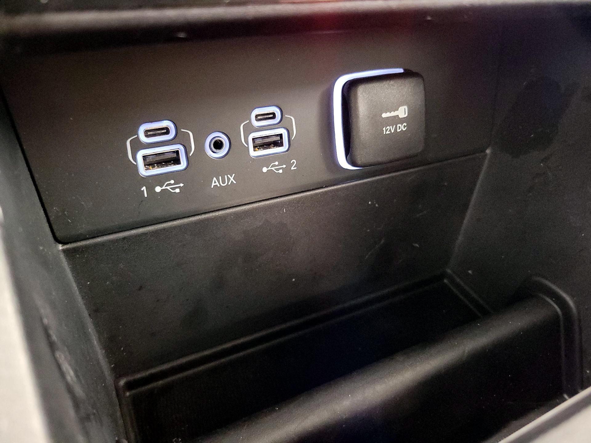 Thumbnail: 2023 Jeep Grand Cherokee - 19