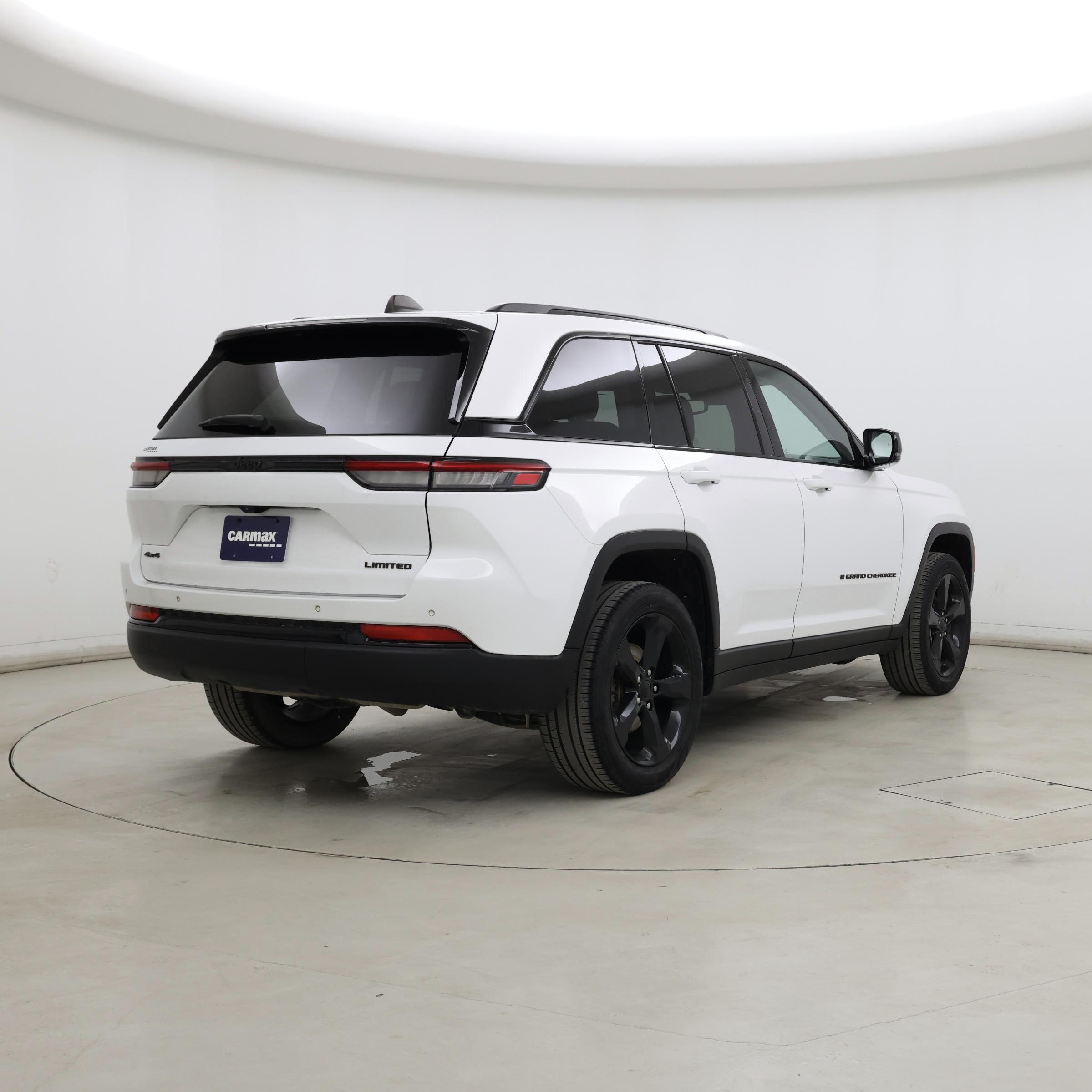 Thumbnail: 2023 Jeep Grand Cherokee - 8