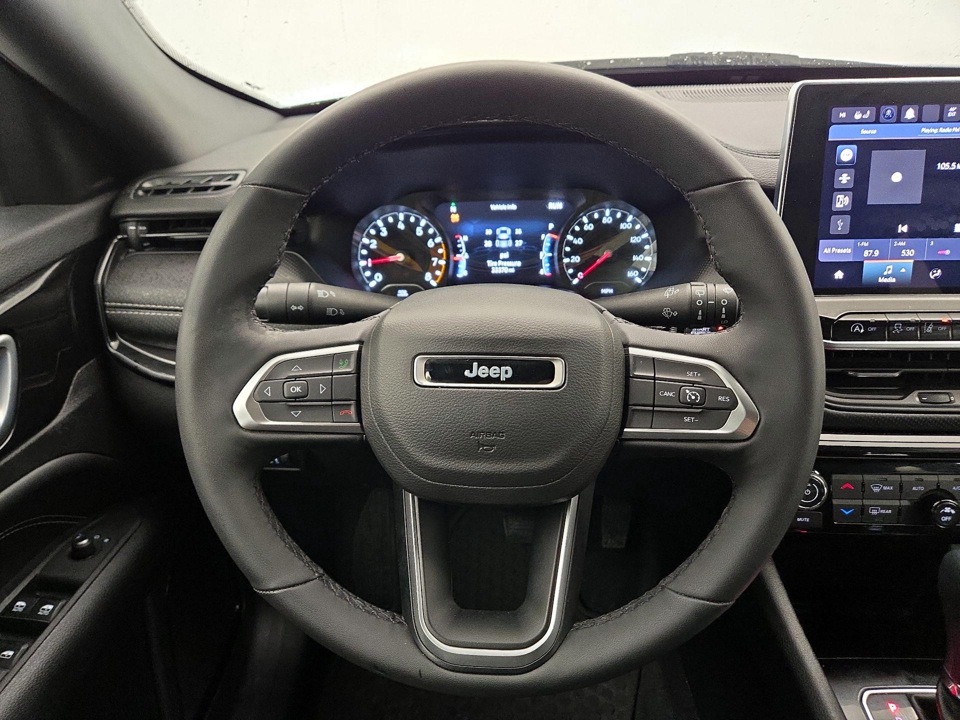 Thumbnail: 2023 Jeep Compass - 10