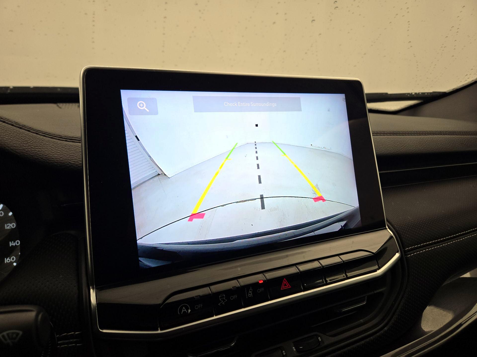 Thumbnail: 2023 Jeep Compass - 14