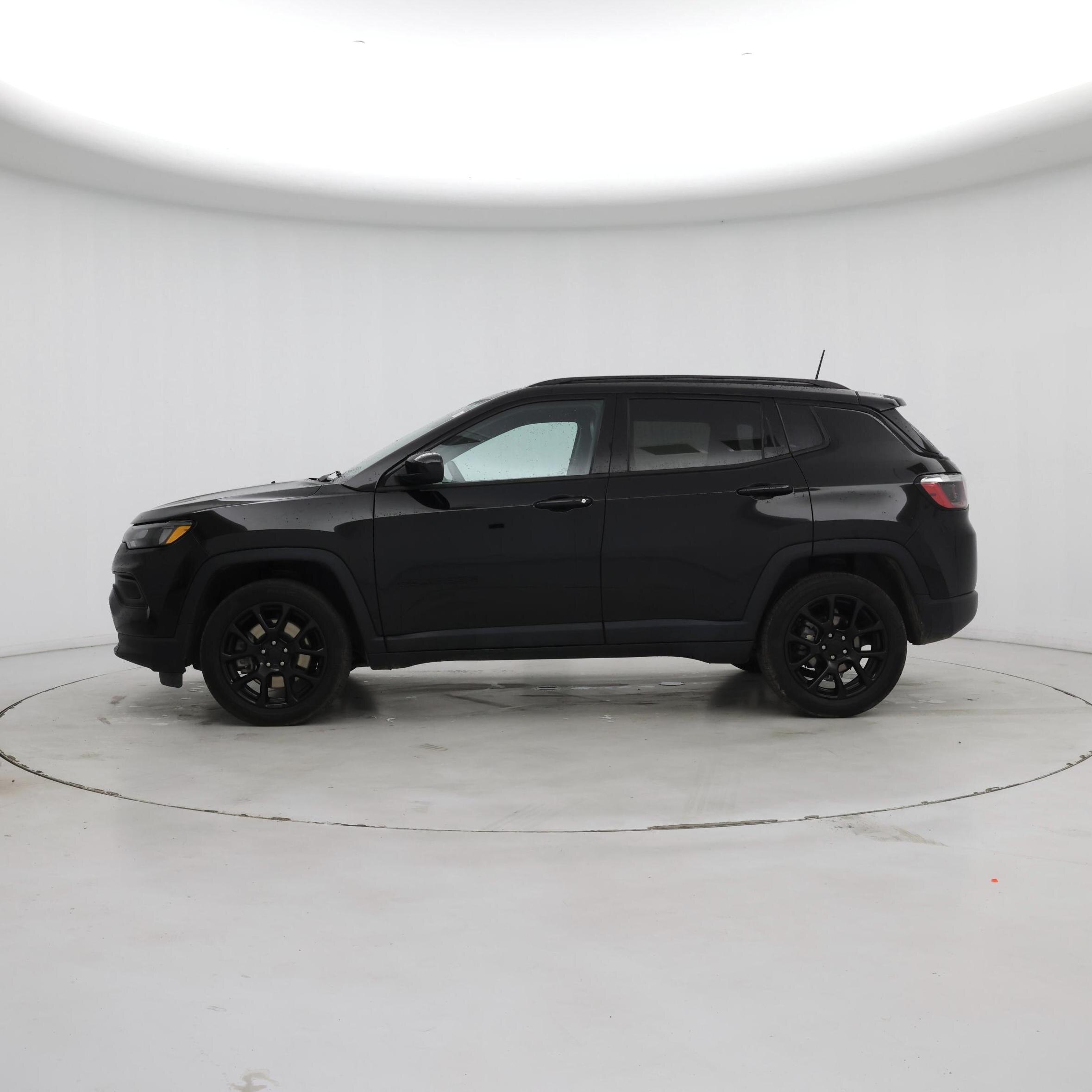 Thumbnail: 2023 Jeep Compass - 3