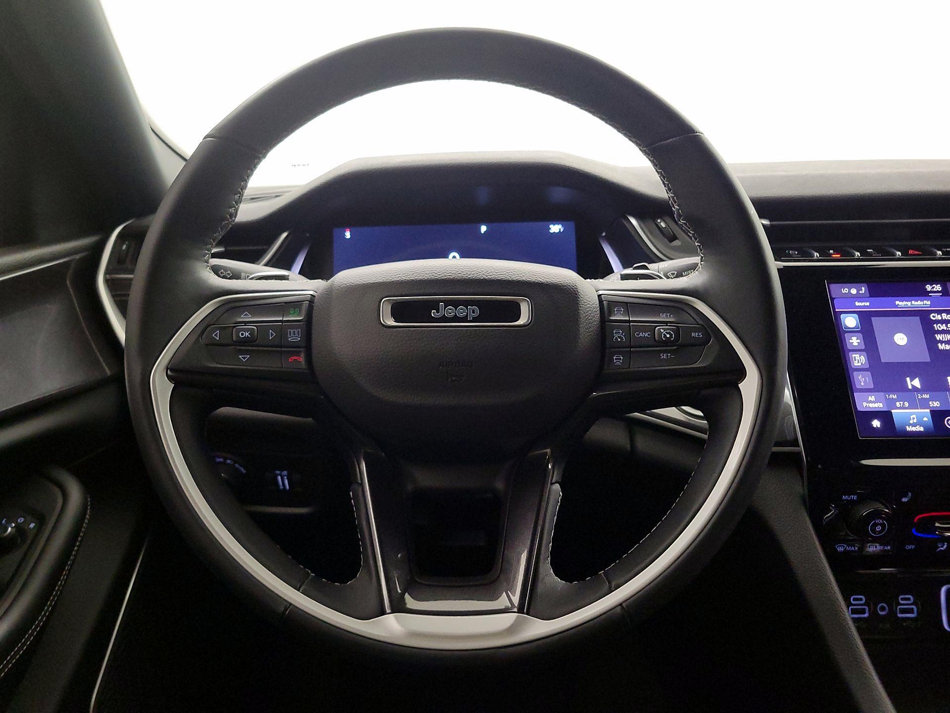 Thumbnail: 2022 Jeep Grand Cherokee - 10