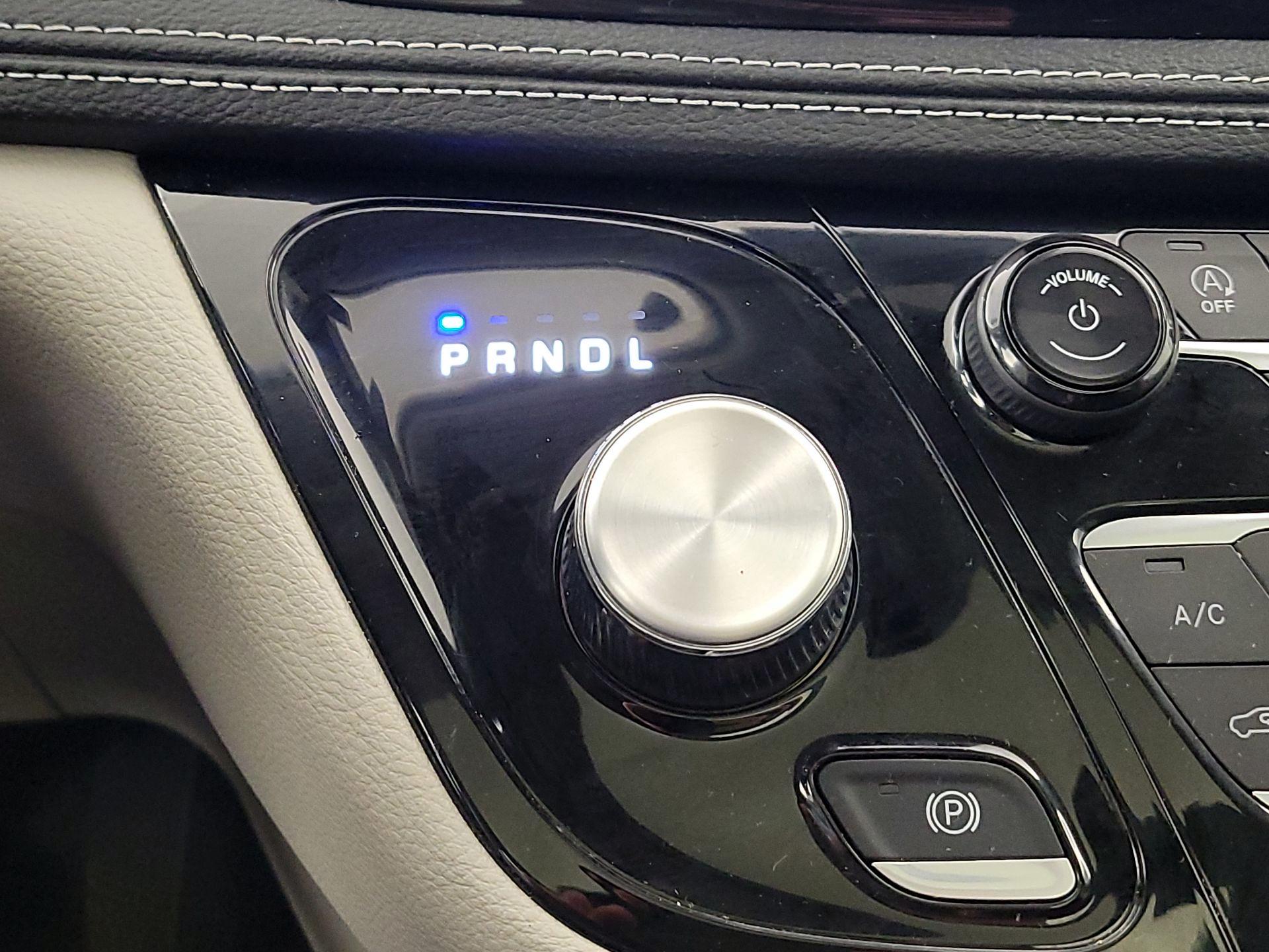 Thumbnail: 2024 Chrysler Pacifica - 17