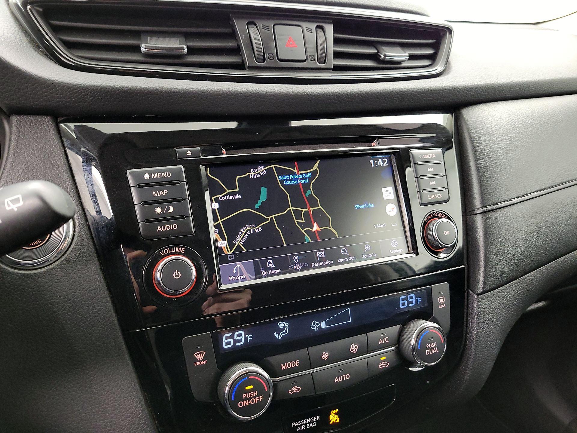 Thumbnail: 2020 Nissan Rogue - 14