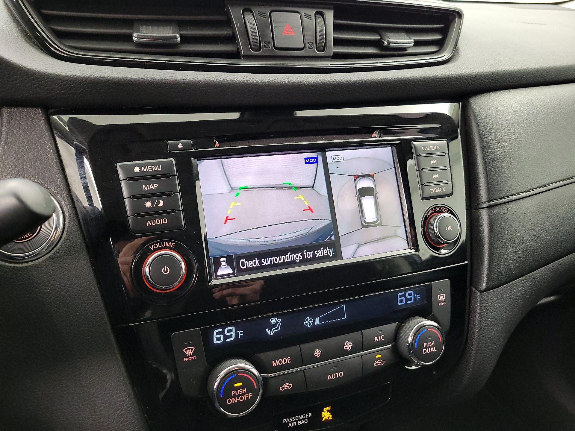 Thumbnail: 2020 Nissan Rogue - 15