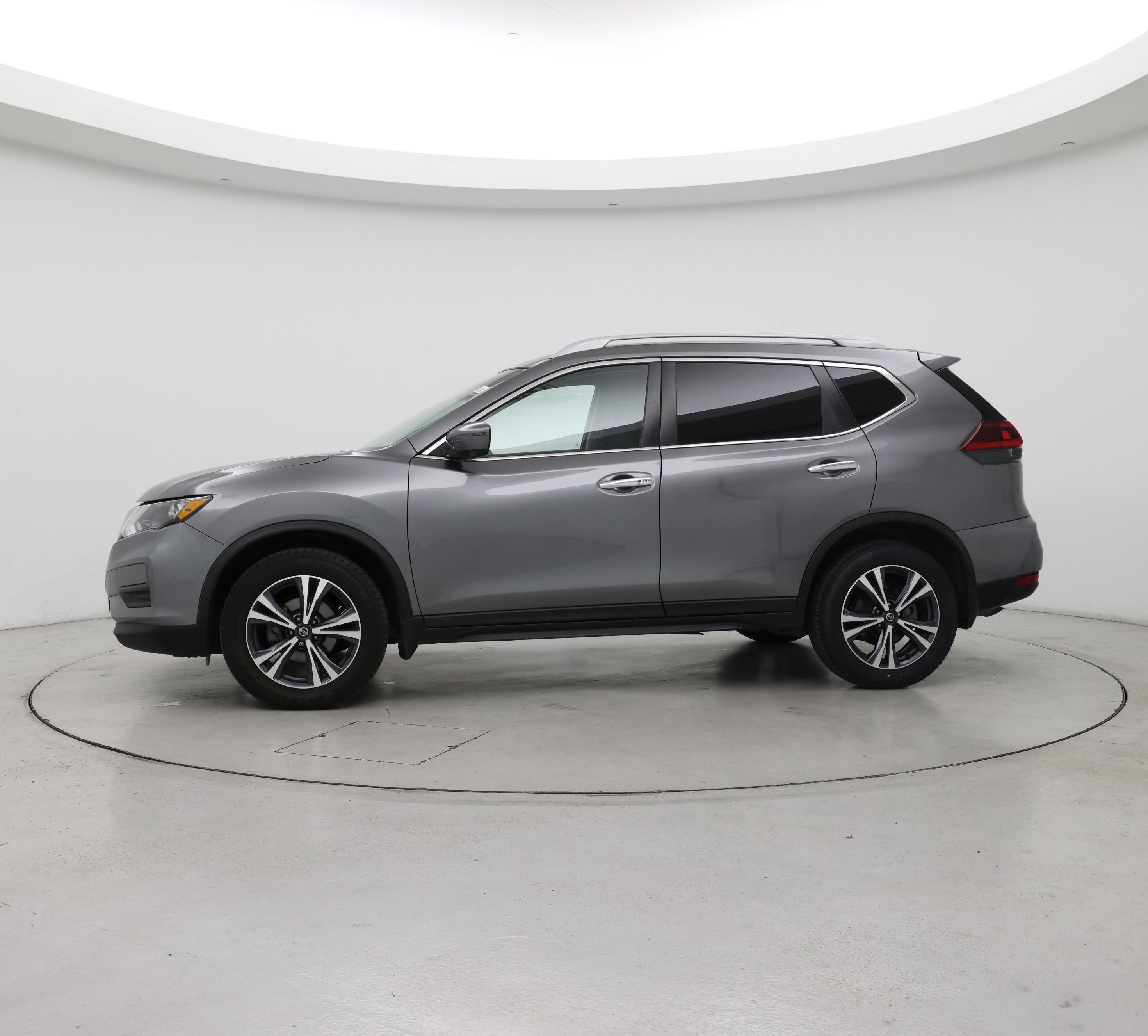 Thumbnail: 2020 Nissan Rogue - 3