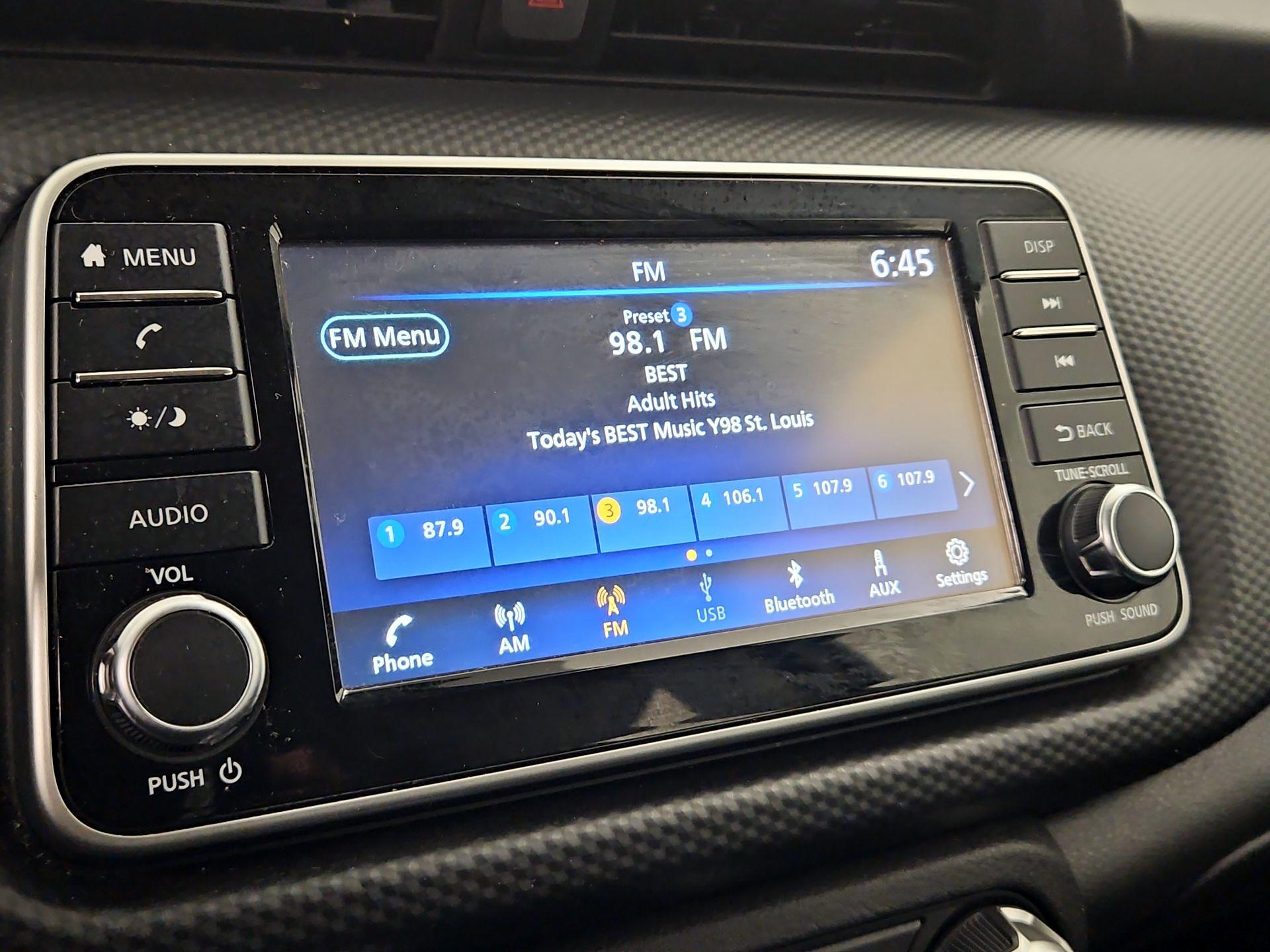 Thumbnail: 2023 Nissan Kicks - 15