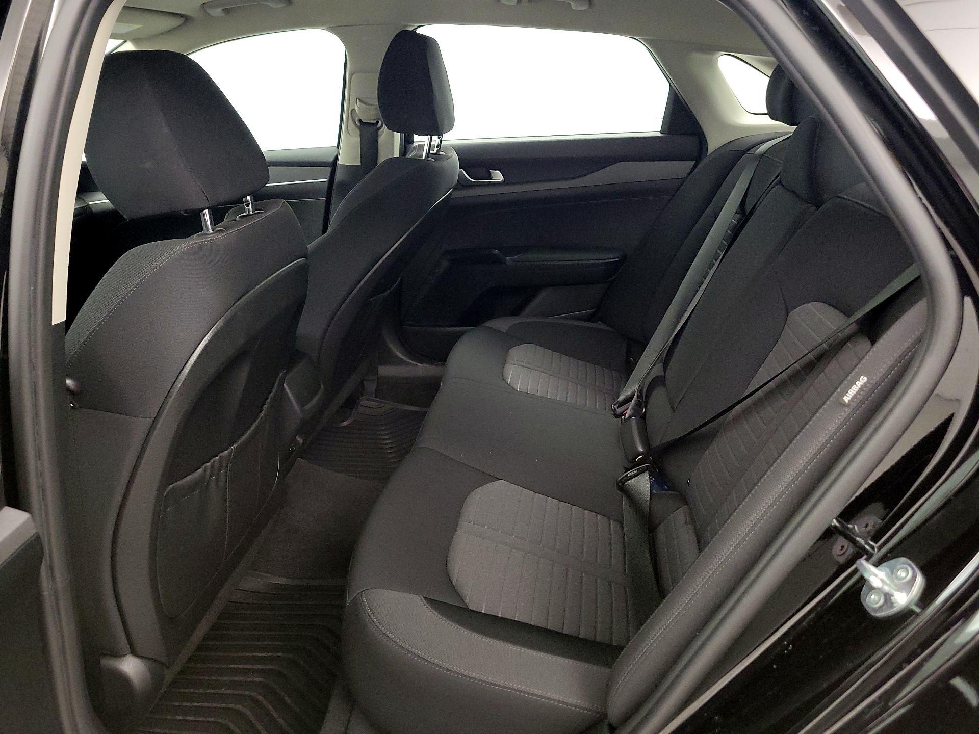 Thumbnail: 2025 Kia K5 - 19