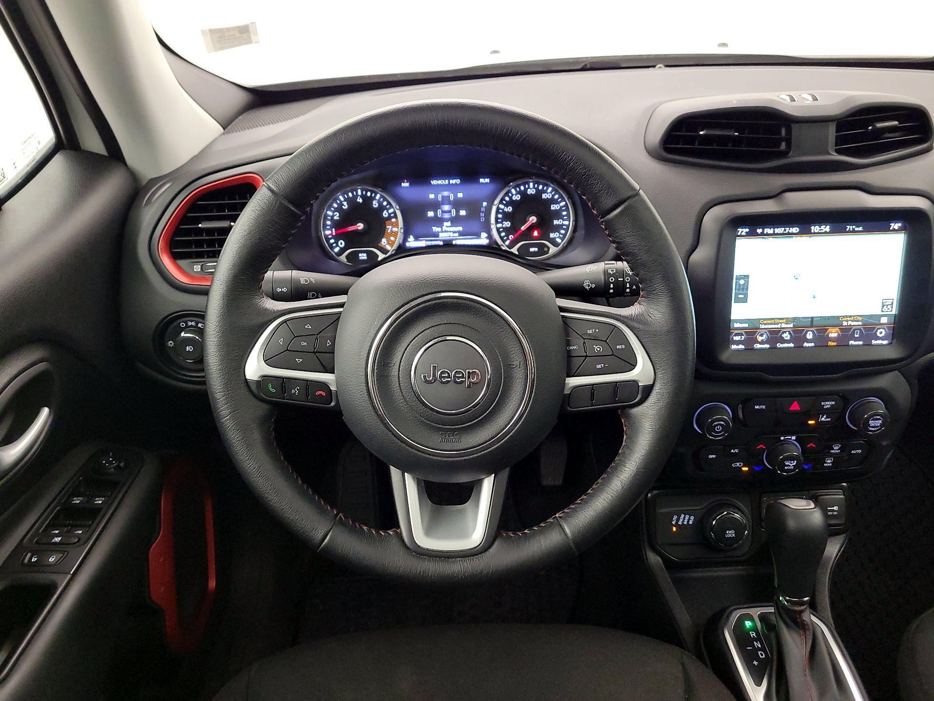 Thumbnail: 2023 Jeep Renegade - 10