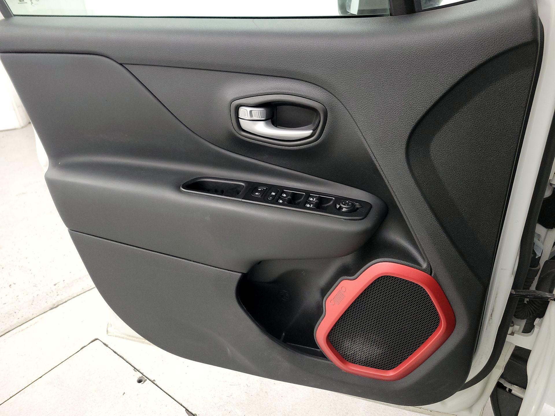 Thumbnail: 2023 Jeep Renegade - 12