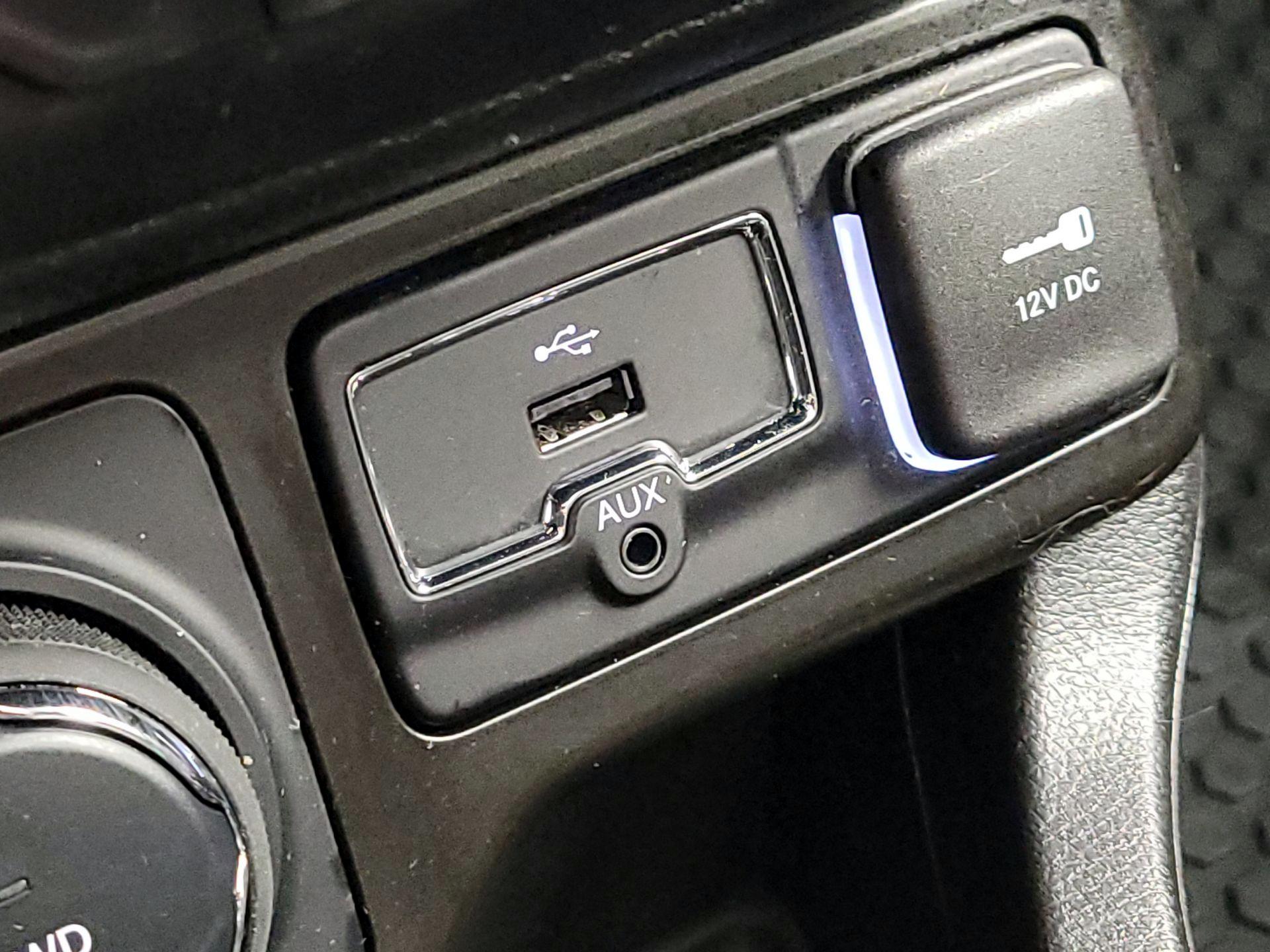 Thumbnail: 2023 Jeep Renegade - 19