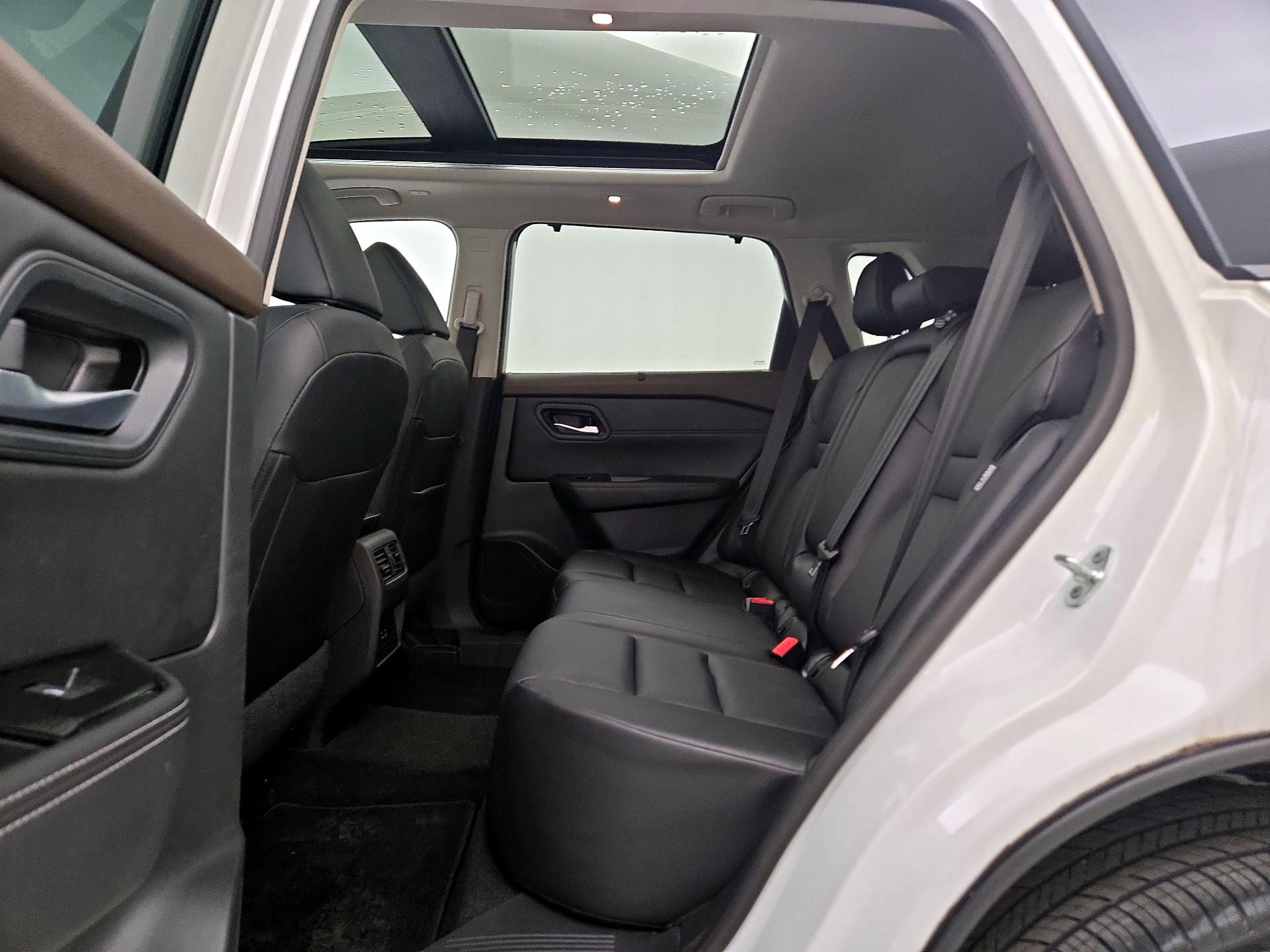 Thumbnail: 2023 Nissan Rogue - 20