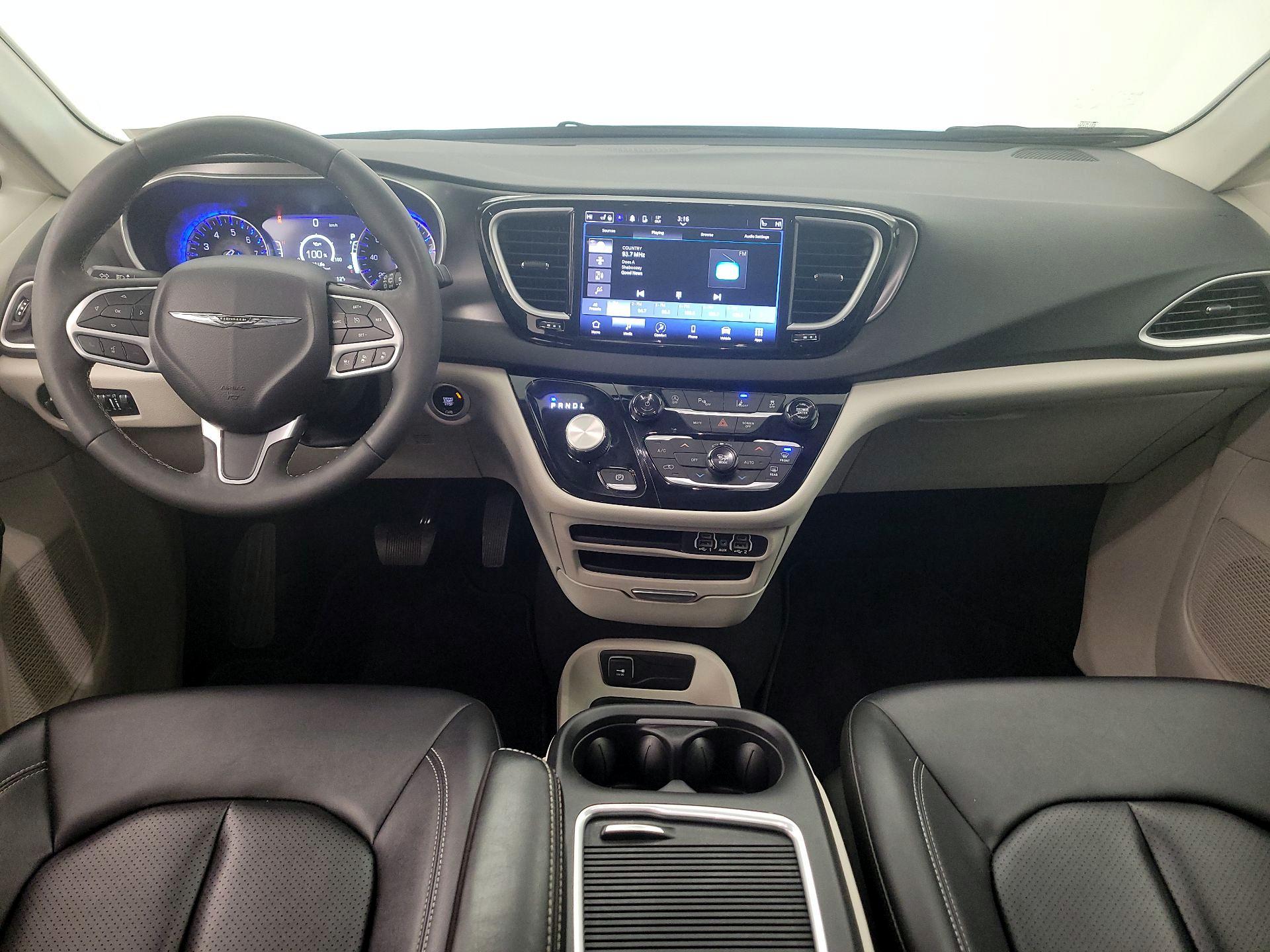 Thumbnail: 2024 Chrysler Pacifica - 9