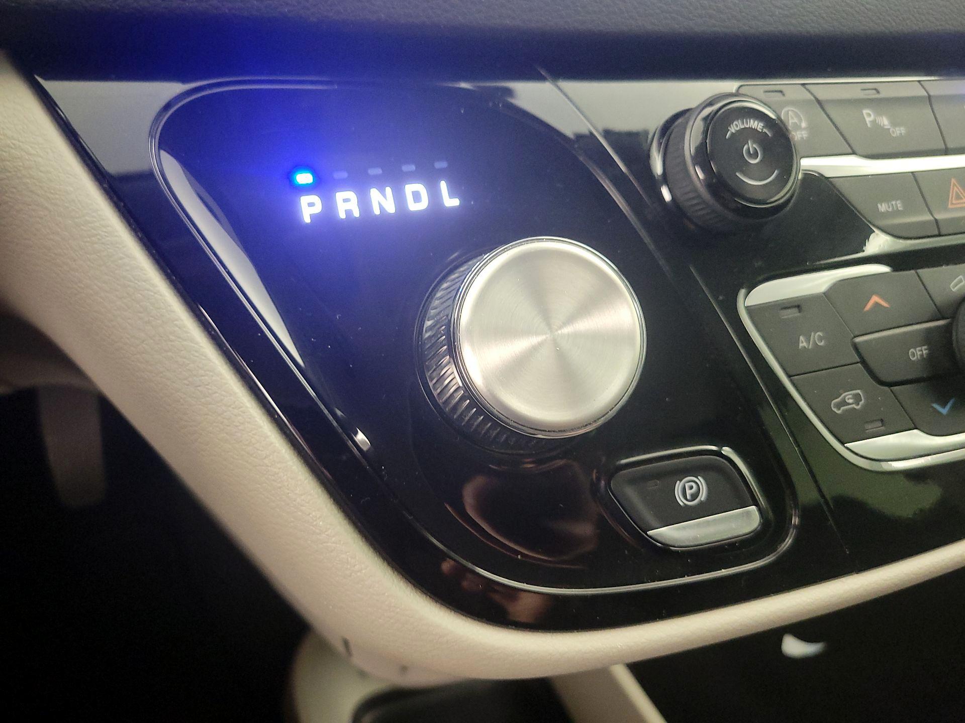 Thumbnail: 2024 Chrysler Pacifica - 17