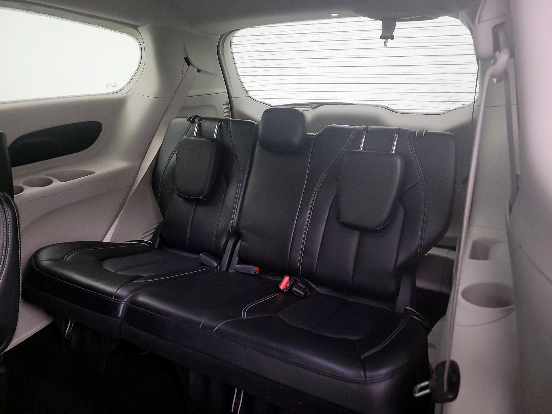 Thumbnail: 2024 Chrysler Pacifica - 20