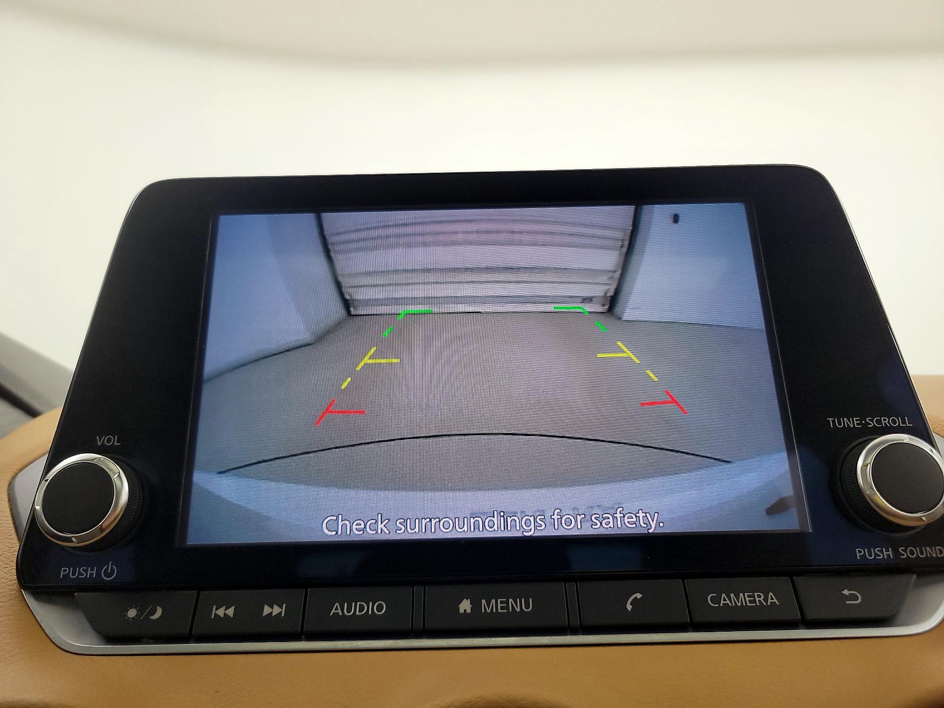 Thumbnail: 2020 Nissan Sentra - 14