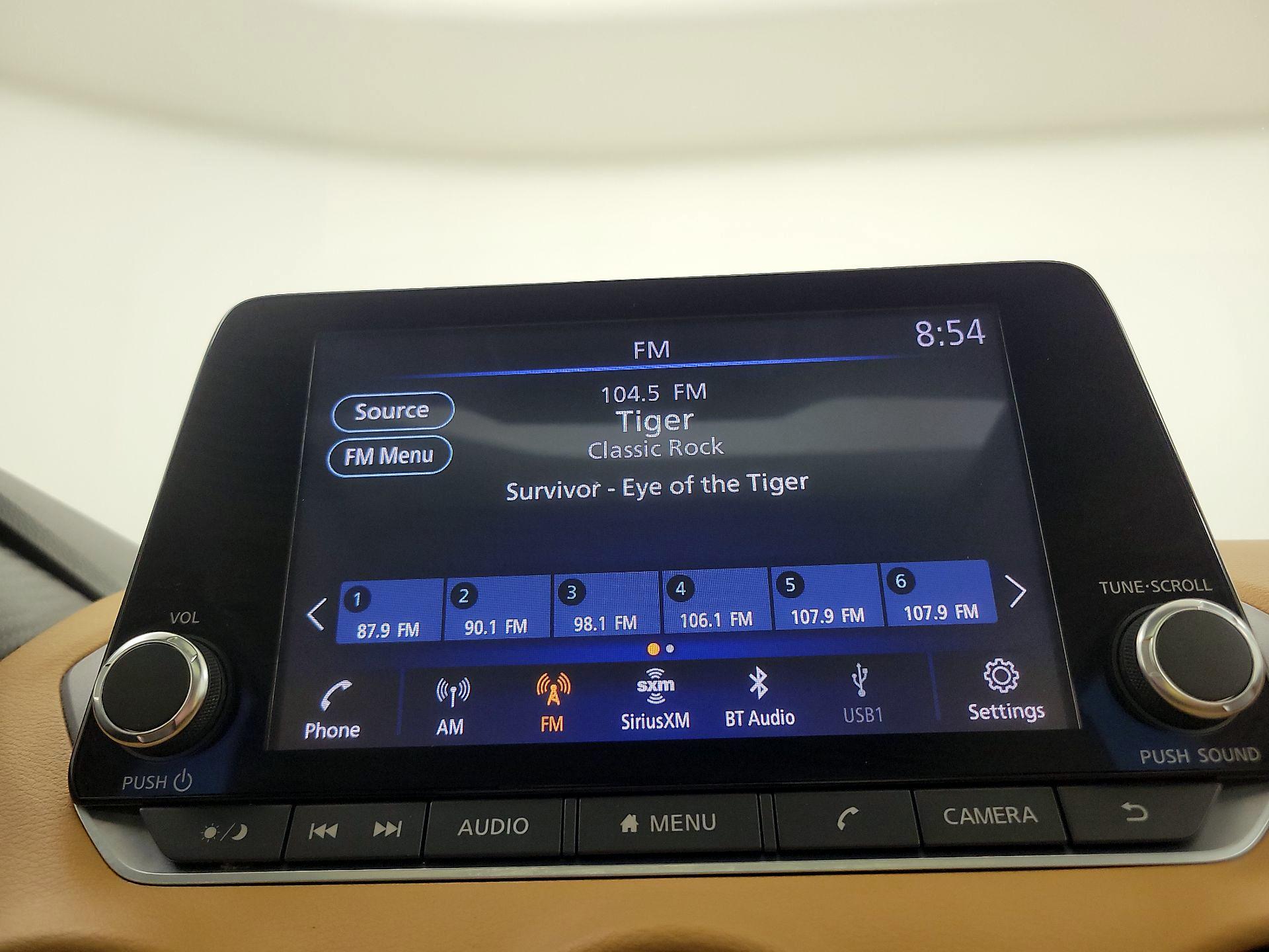 Thumbnail: 2020 Nissan Sentra - 15